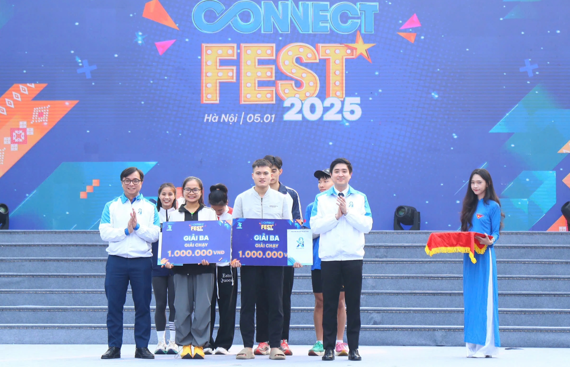 Hàng ngàn học sinh, sinh viên xếp hàng tham gia Connect Fest 2025- Ảnh 11.