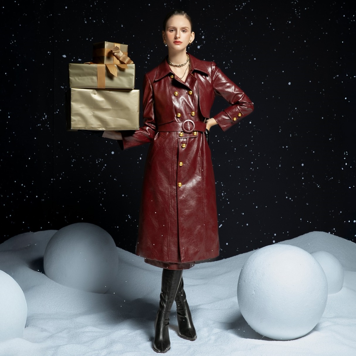 Stylové a pohodlné, dlouhé kabáty splňují všechny potřeby - Foto 5. Thời thượng và tiện ích, áo khoác dáng dài đáp ứng mọi nhu cầu- Ảnh 5.