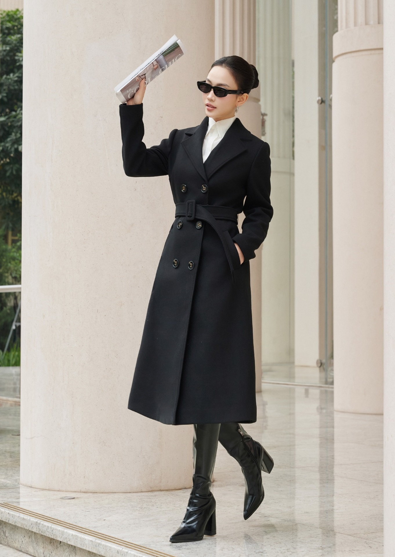 Stylové a pohodlné, dlouhé kabáty splňují všechny potřeby - Foto 6. Thời thượng và tiện ích, áo khoác dáng dài đáp ứng mọi nhu cầu- Ảnh 6.