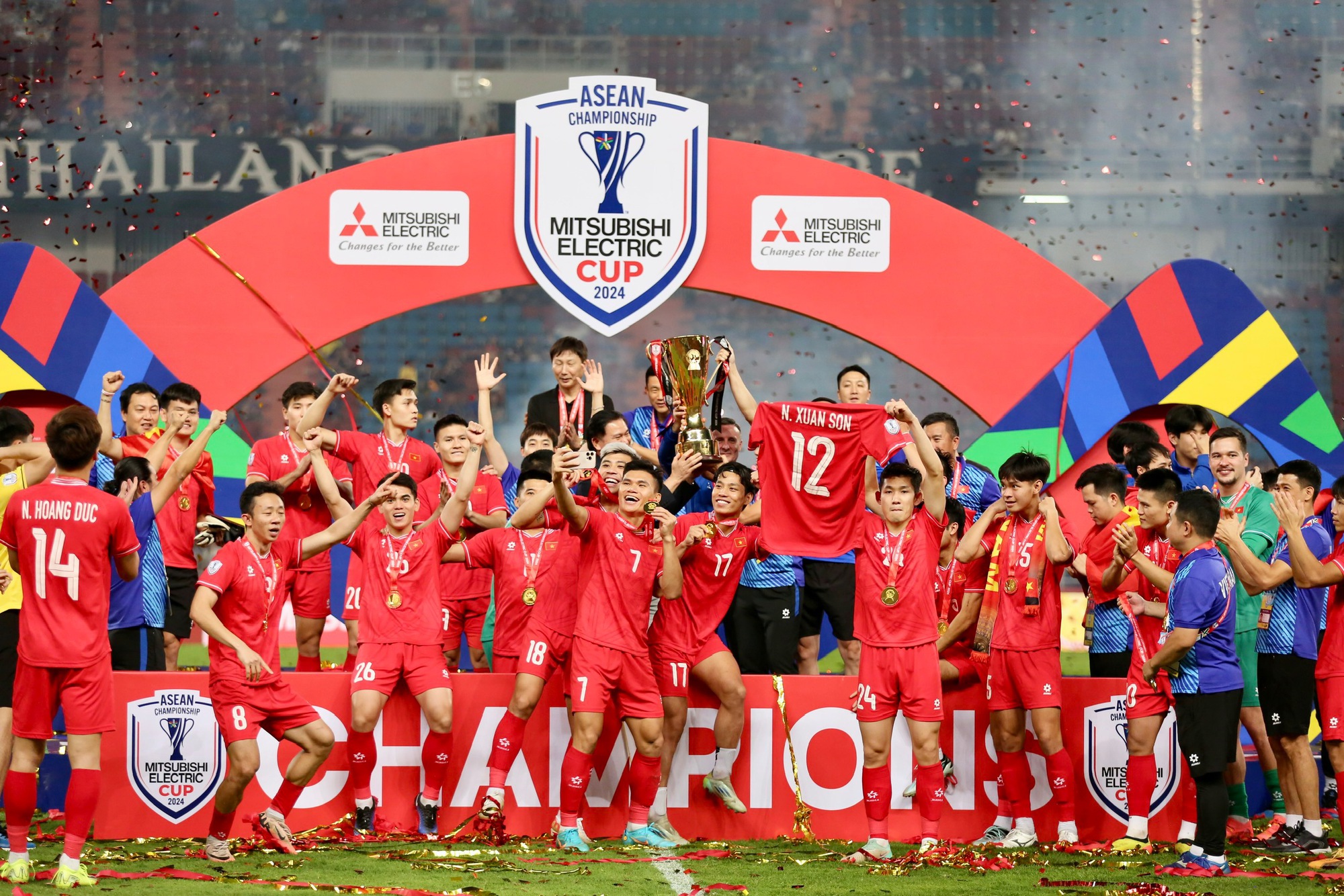 Tỷ lệ chiến thắng ấn tượng của đội tuyển Việt Nam ở các trận chung kết AFF Cup
- Ảnh 1.