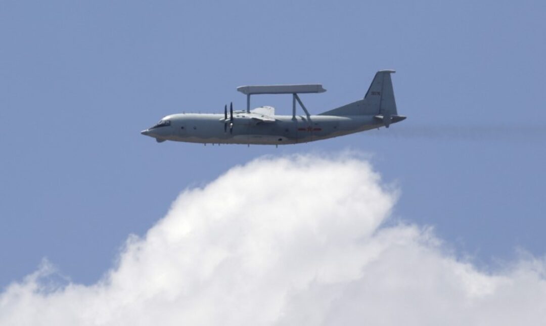 Does China possess new weapons that can detect American aircraft? - Photo 2.