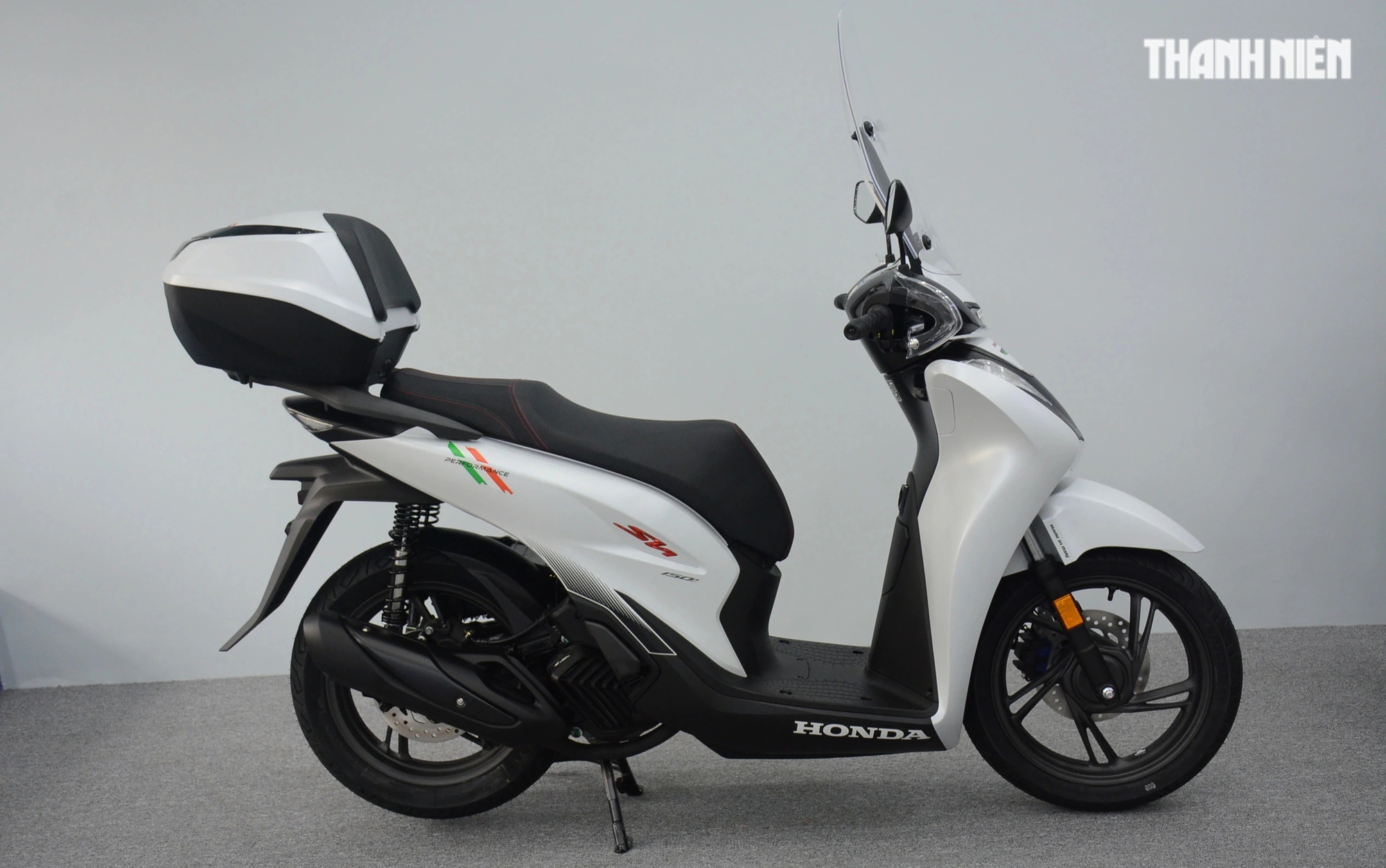 Giá hơn 200 triệu, Honda SH150i Sport Edition 2025 nhập từ Ý có gì đặc biệt?- Ảnh 8.