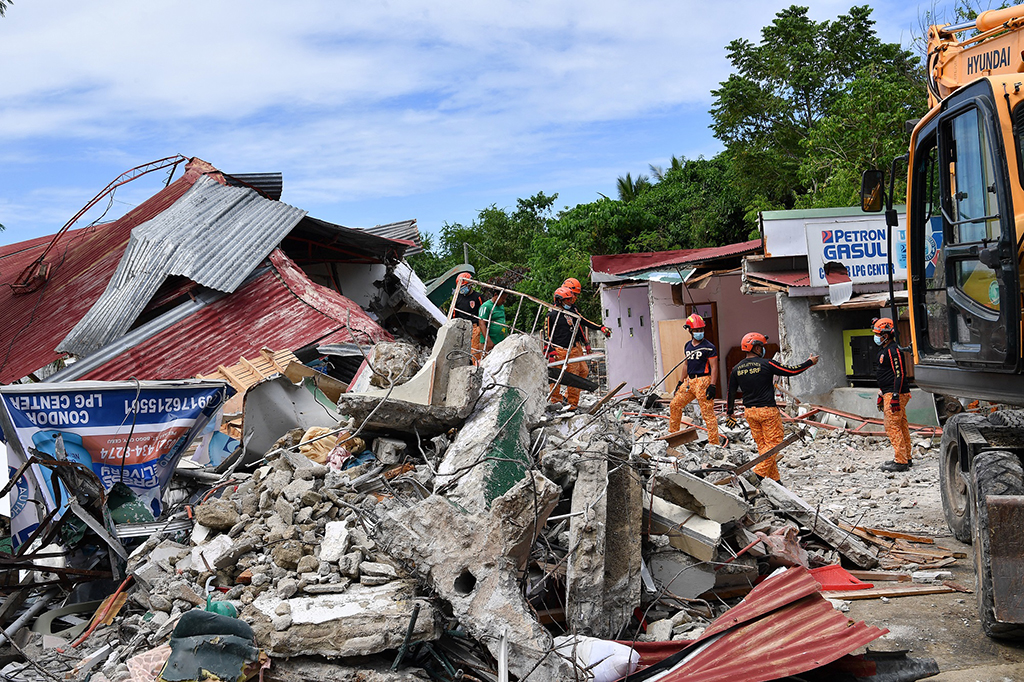 Thảm kịch động đất ở Philippines