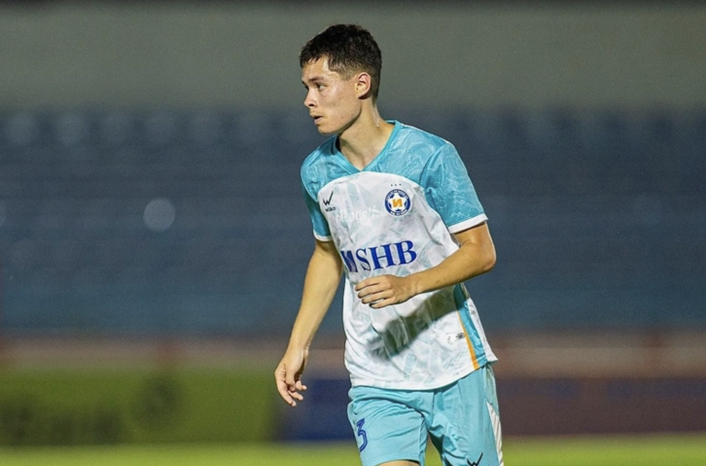 រូបរាងស្អាតហើយ CV ល្អតែនៅបរទេស U.23 វៀតណាម កុំភ្លេច Coach Kim ក៏ 'checks'...- រូបថត ១. Thể hình đẹp và CV xịn nhưng Việt kiều U.23 Việt Nam chớ quên: Thầy Kim còn ‘soi’ cả…- Ảnh 1.