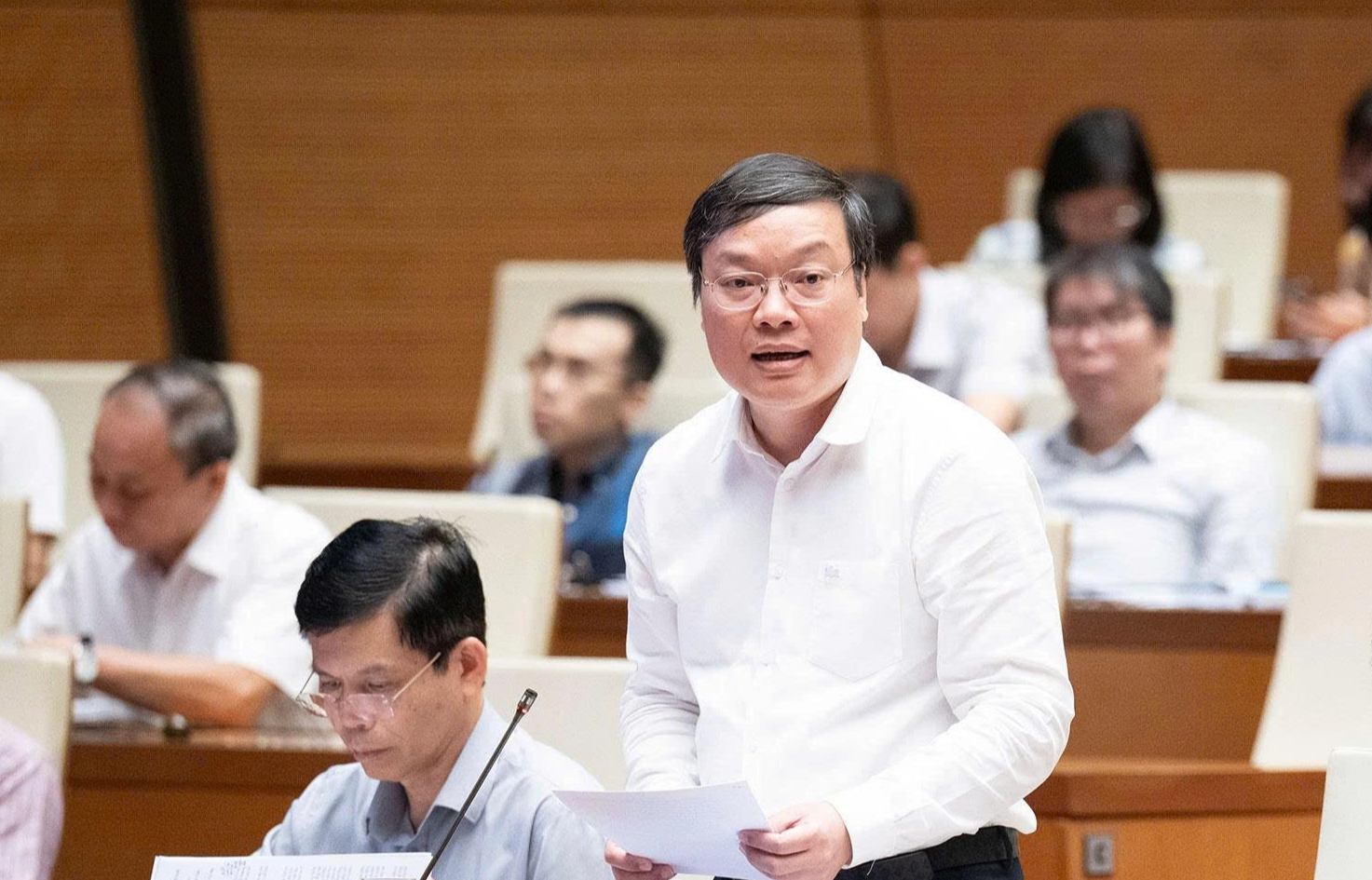 Lo 'lạm dụng' khi viên chức được ký thêm hợp đồng, điều hành doanh nghiệp bên ngoài- Ảnh 3. Lo 'lạm dụng' khi viên chức được ký thêm hợp đồng, điều hành doanh nghiệp bên ngoài- Ảnh 3.
