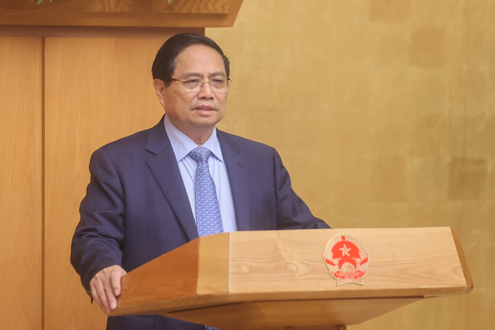 Thủ tướng: Người dân còn phàn nàn thì Chính phủ phải có giải pháp hiệu quả - Ảnh 1.