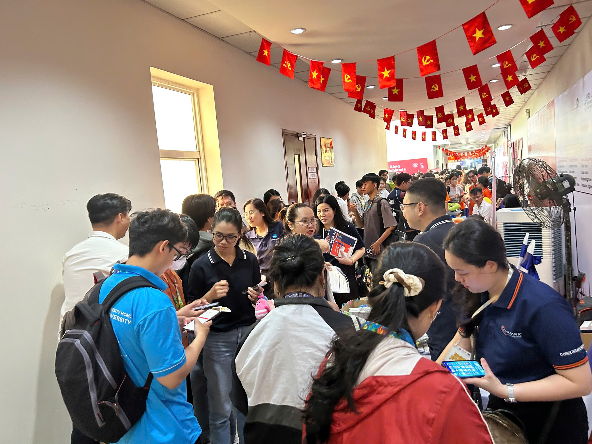 Hàng loạt cơ hội việc làm lương cao từ …