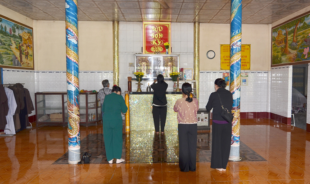 Thất sơn huyền bí: Huyền thoại cá sấu 5 chèo- Ảnh 5. Thất sơn huyền bí: Huyền thoại cá sấu 5 chèo- Ảnh 5.