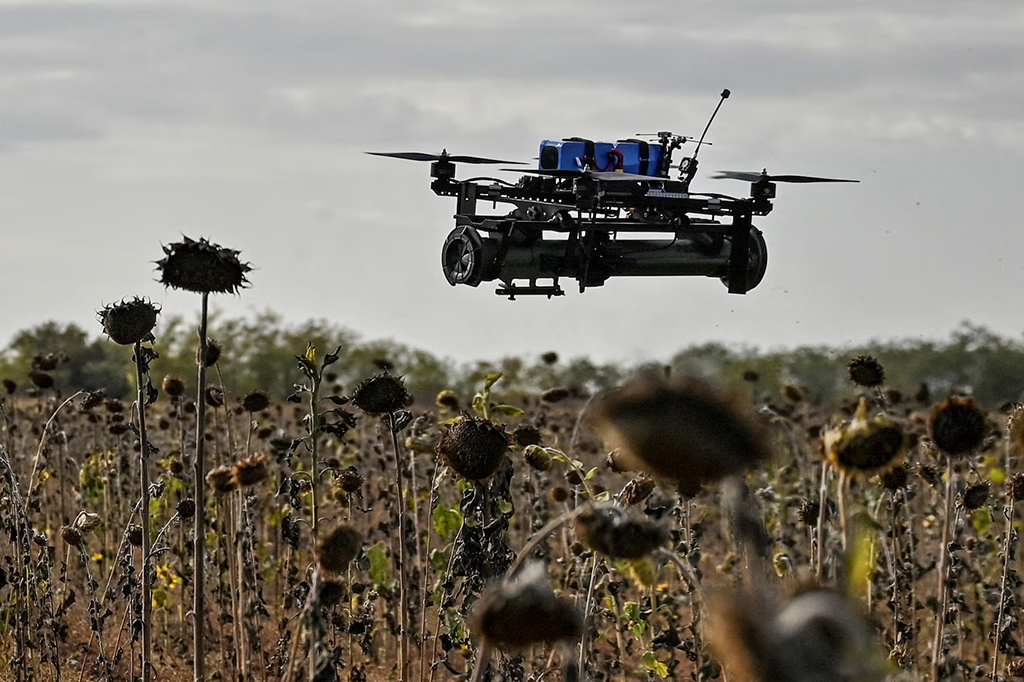 Châu Âu đẩy mạnh sản xuất UAV để tăng cường an ninh không phận NATO - Ảnh 1.