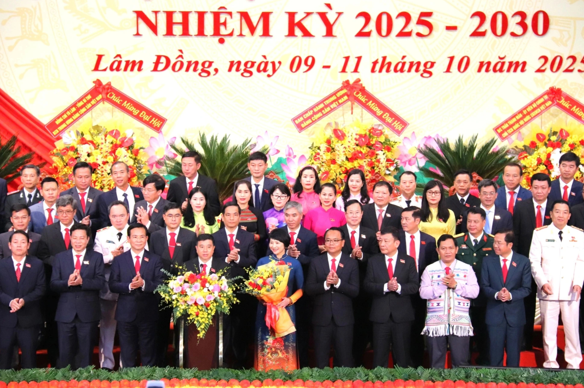 Ông Y Thanh Hà Niê Kđăm tiếp tục làm Bí thư Tỉnh ủy Lâm Đồng - Ảnh 2.