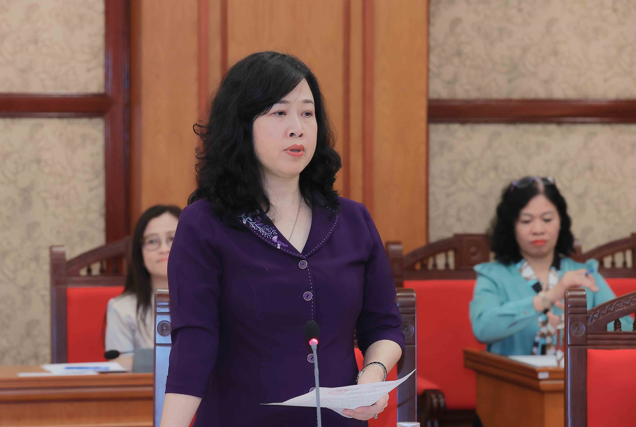 Triển khai miễn viện phí từ giữa 2026, tăng mức đóng BHYT từ 2027 - Ảnh 1.
