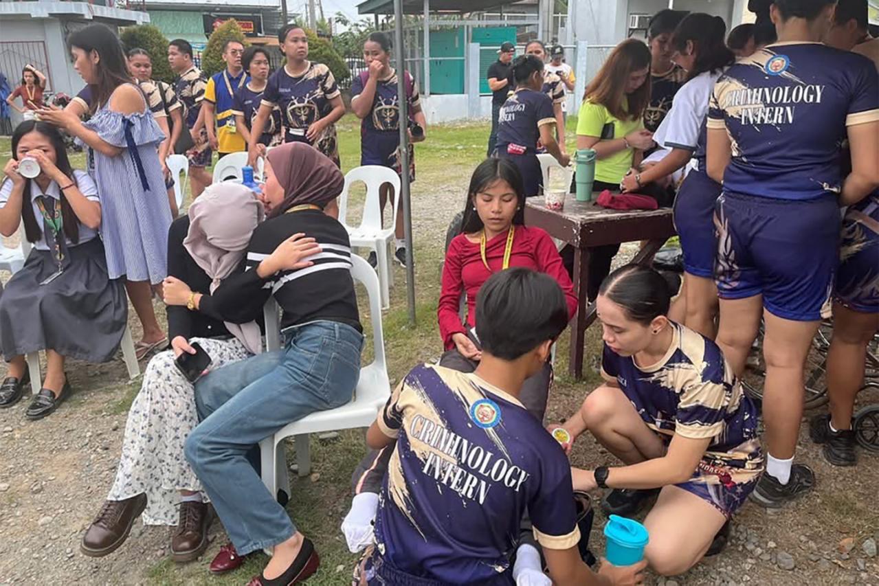 Động đất mạnh và cảnh báo sóng thần ở Philippines, tổng thống ra lệnh sơ tán - Ảnh 1.