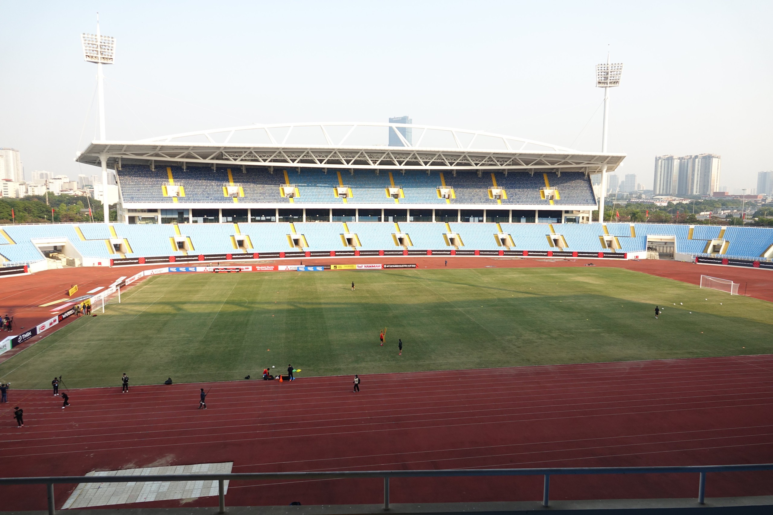 Sân Mỹ Đình nhận câu hỏi nóng, Cục TDTT Việt Nam trả lời thế nào?- Ảnh 1.