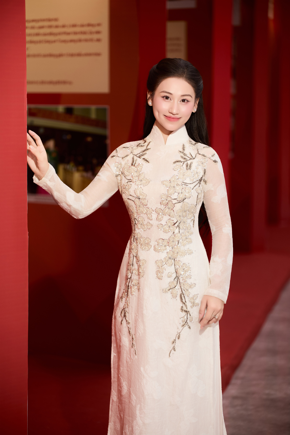 Lê Minh Ngọc - cô gái xinh đẹp từng giành quán quân 'Sao mai' giờ ra sao? - Ảnh 2.