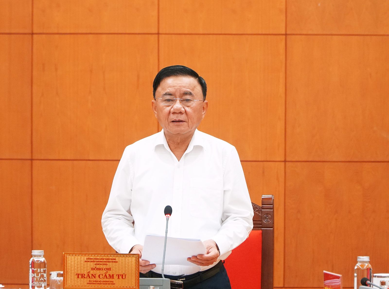 Triển khai miễn viện phí từ giữa 2026, tăng mức đóng BHYT từ 2027 - Ảnh 2.