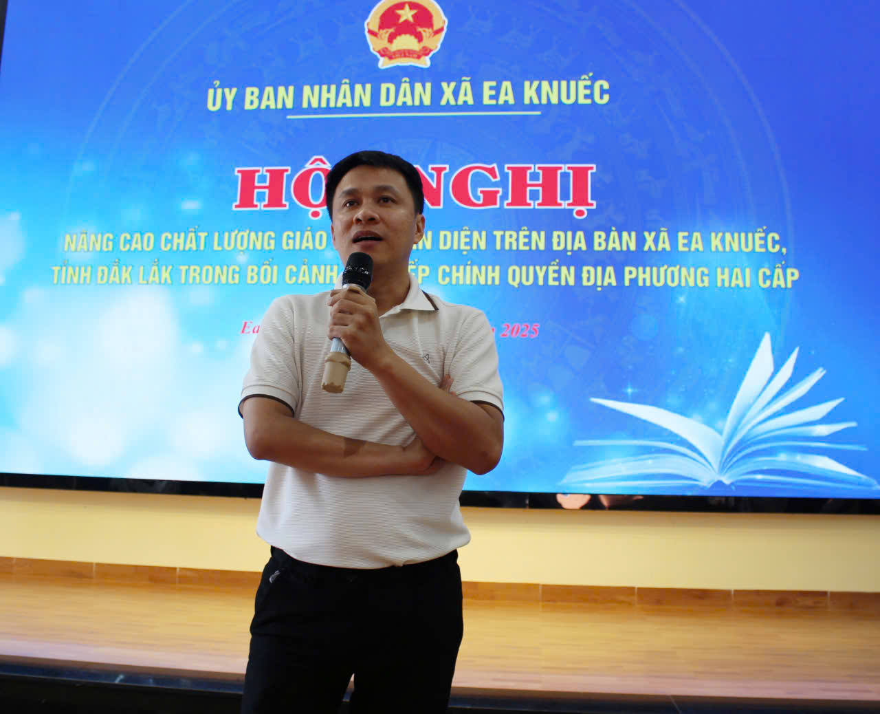 Dạy học ở miền núi, thách thức cao như… núi- Ảnh 10.