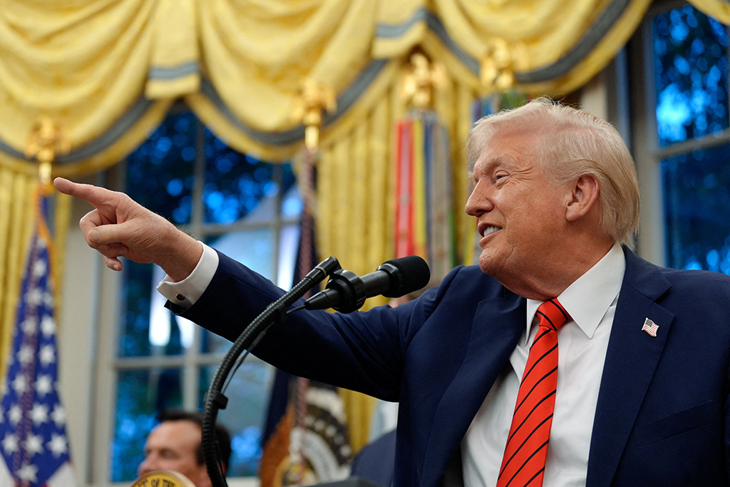 Lời qua tiếng lại về giải Nobel Hòa bình - Ảnh 1.