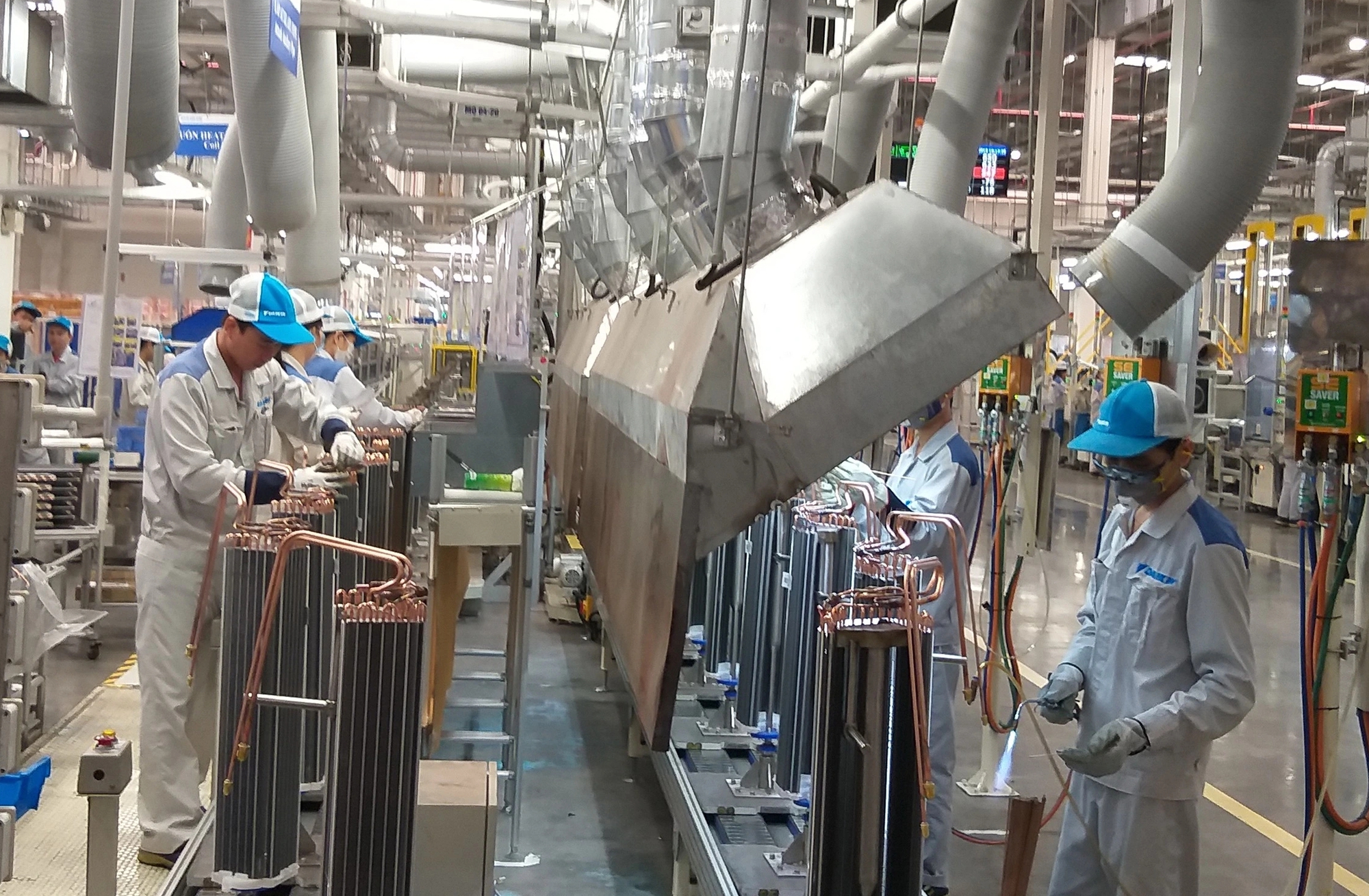 Thu hút FDI: Từ 'công xưởng lắp ráp' đến trung tâm công nghệ cao - Ảnh 3.