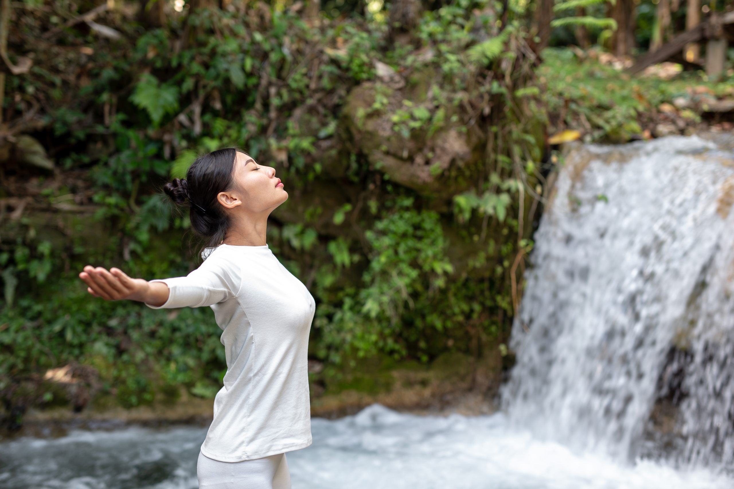 Bác sĩ ơi: Thở làm sao để hết stress?