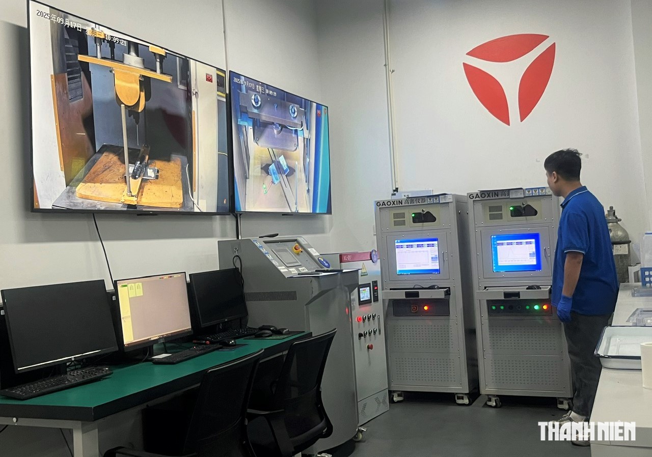 Pin natri-ion giảm rủi ro cháy nổ: Bước ngoặt mới cho ngành xe máy điện? - Ảnh 2.