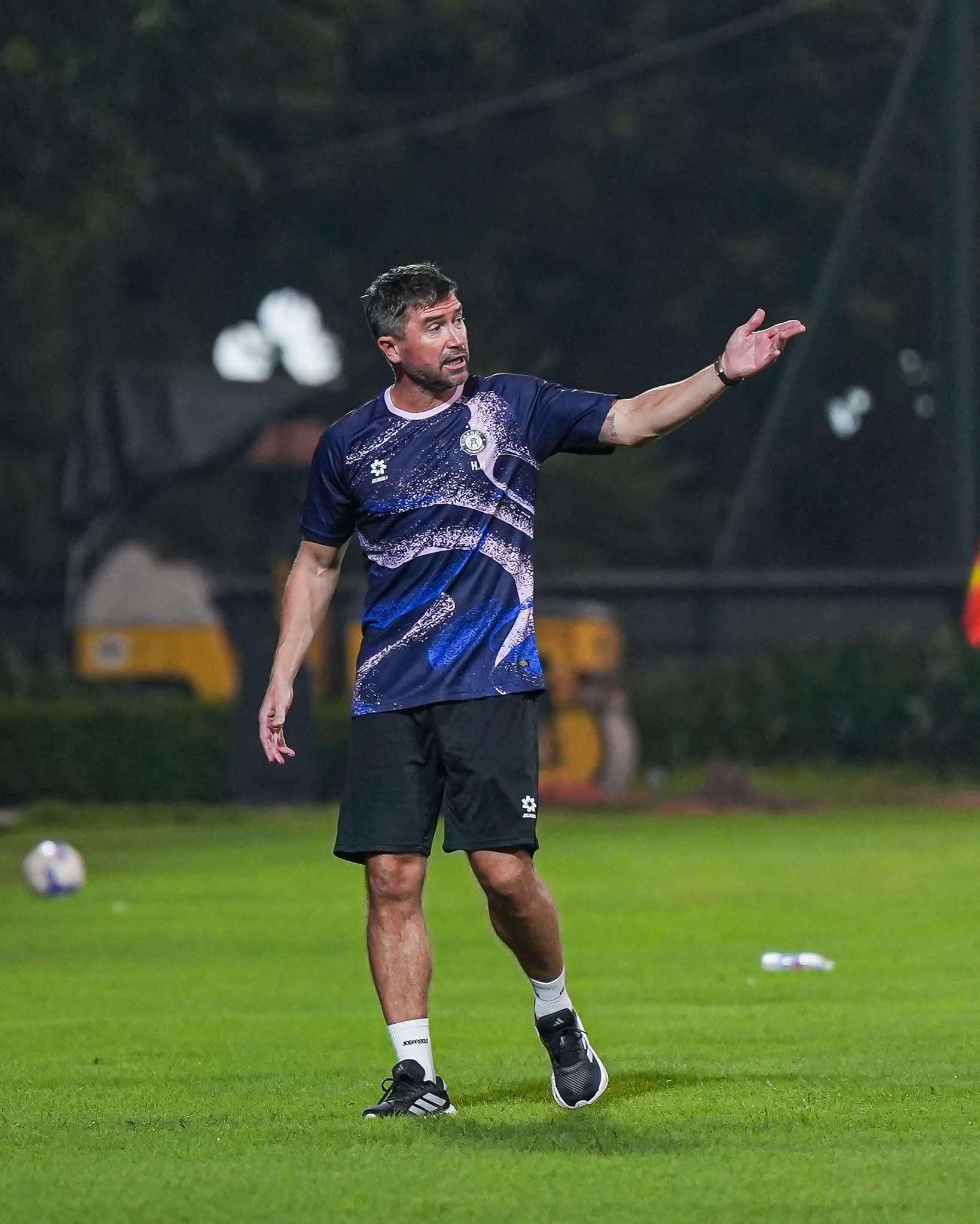 Đoàn Văn Hậu gây thích thú khi đăng ảnh chạm trán Đỗ Hoàng Hên: Lượng tương tác khủng- Ảnh 2.