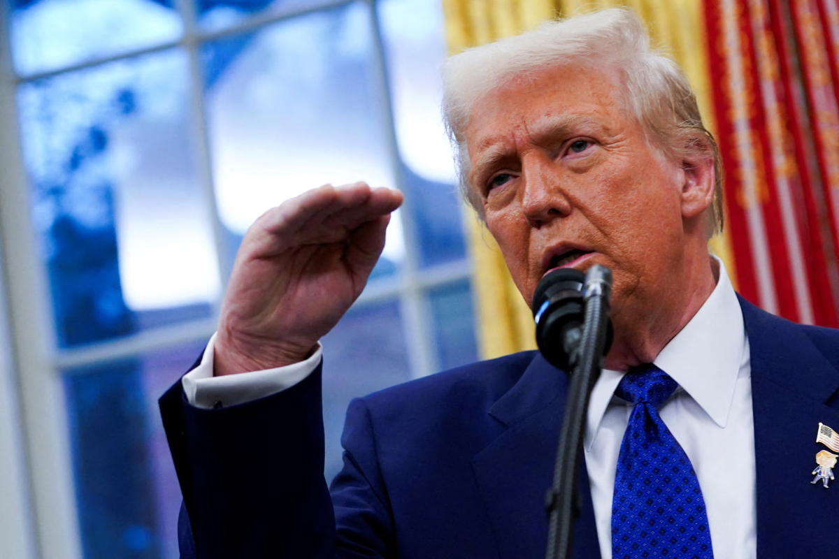 Donald Trump 'ra đòn', 770 tỉ USD bốc hơi khỏi thị trường công nghệ Mỹ - Ảnh 1.