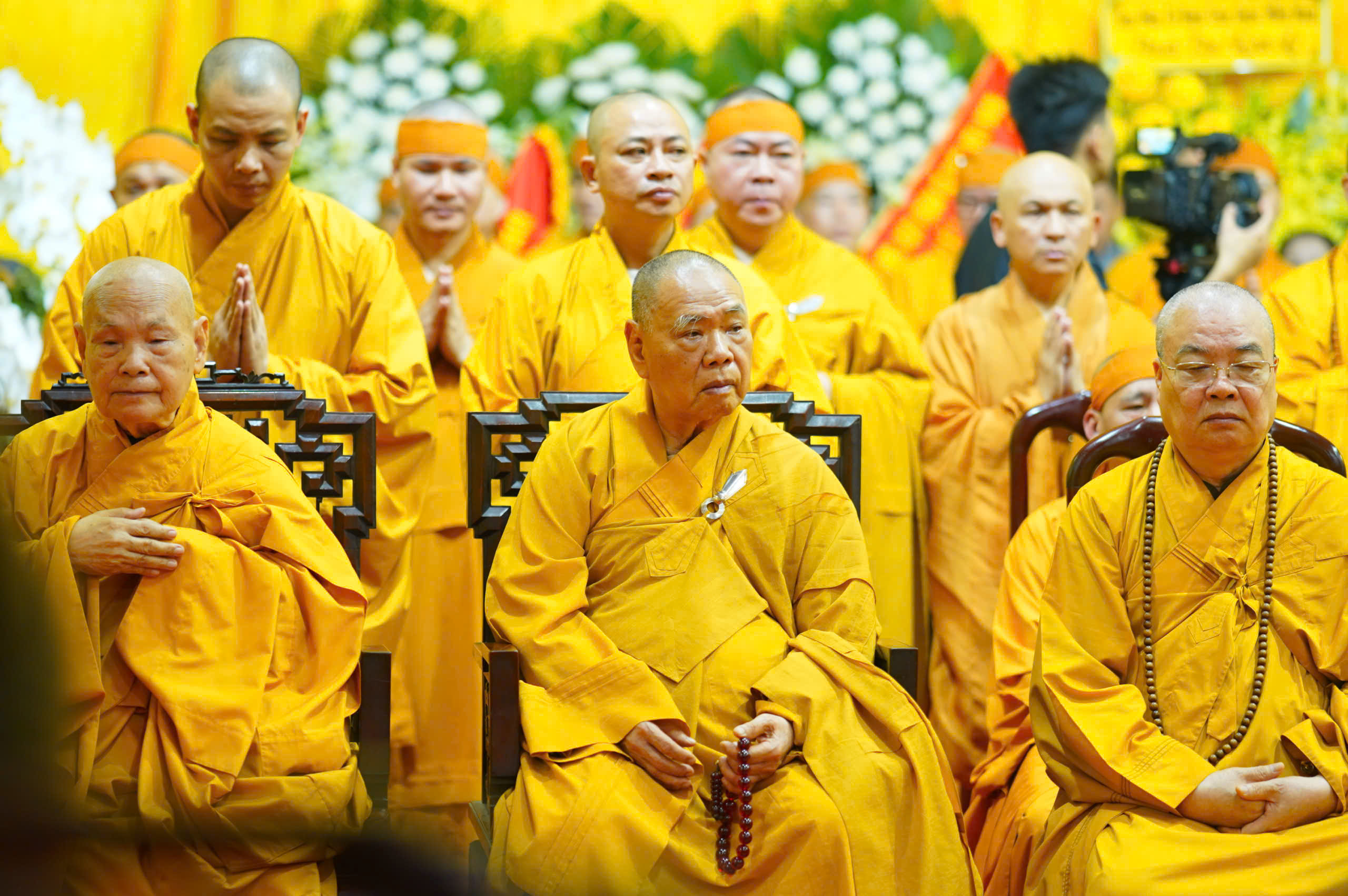 GHPGVN tiễn đưa kim quan trưởng lão hòa thượng Thích Trí Tịnh rời chùa Vĩnh Nghiêm - Ảnh 11.