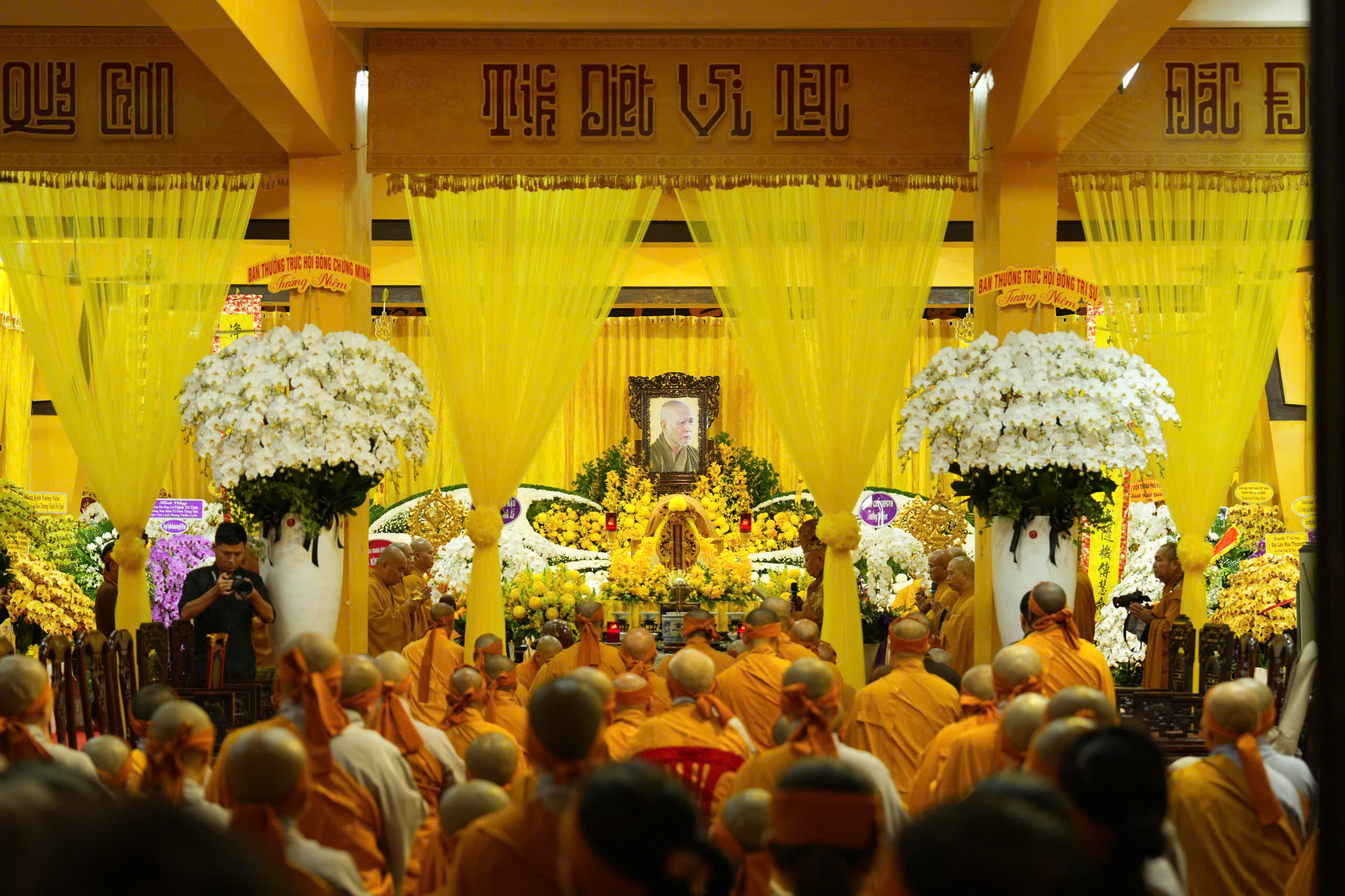 GHPGVN tiễn đưa kim quan trưởng lão hòa thượng Thích Trí Tịnh rời chùa Vĩnh Nghiêm - Ảnh 6.