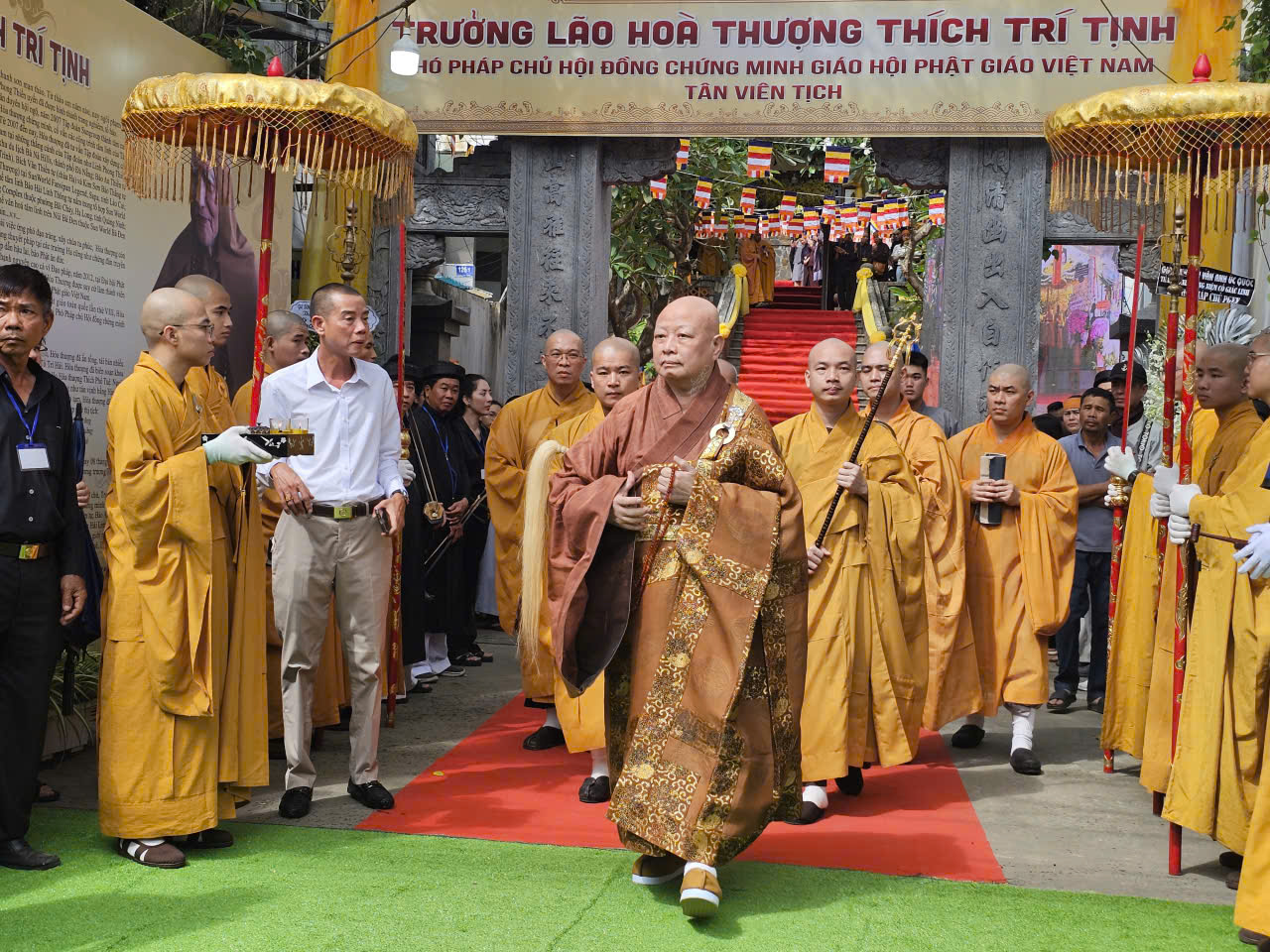 Kim quan trưởng lão hòa thượng Thích Trí Tịnh nhập tháp tại Vũng Tàu   - Ảnh 9.