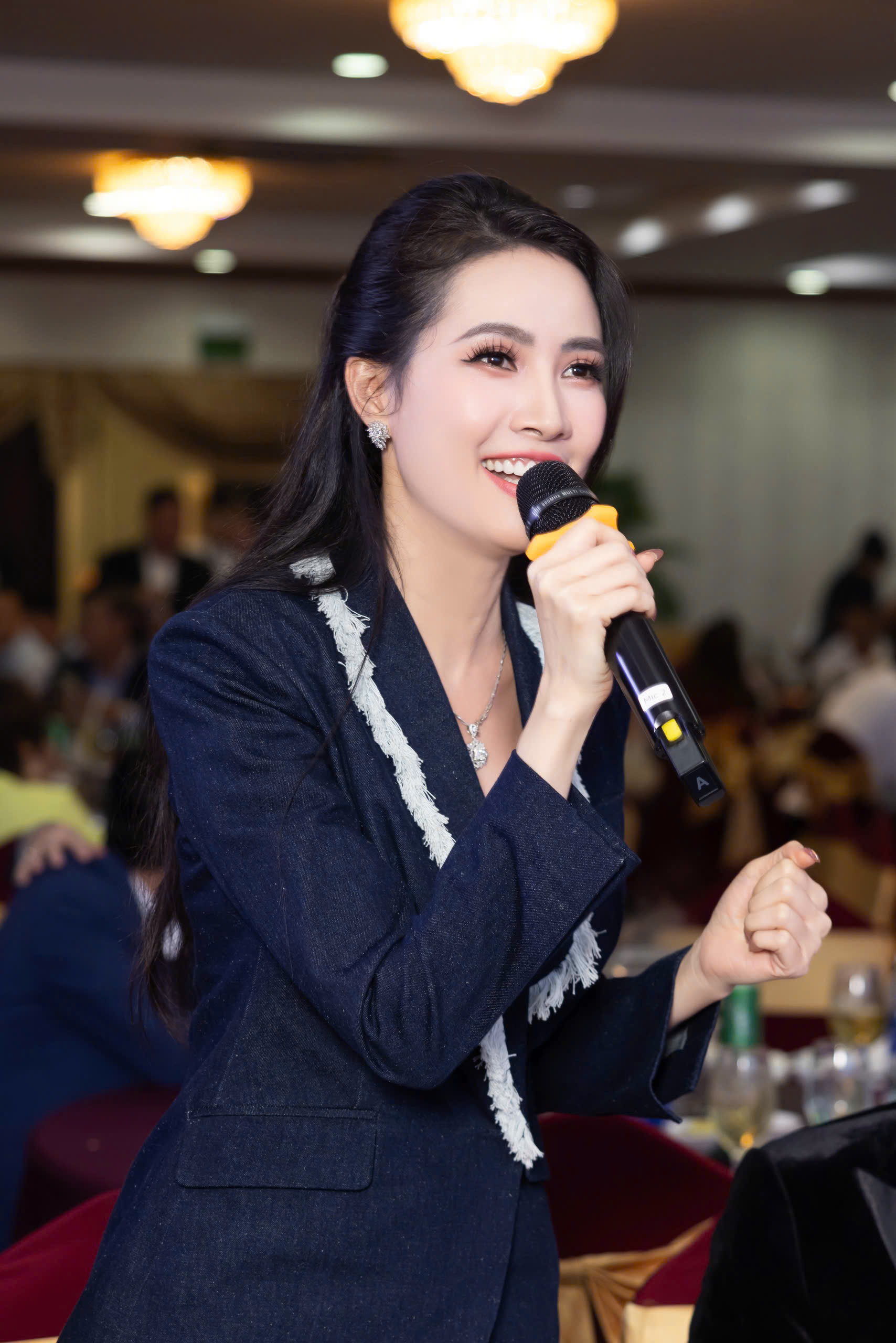 Hoa hậu Phan Thị Mơ đón tin vui - Ảnh 2.