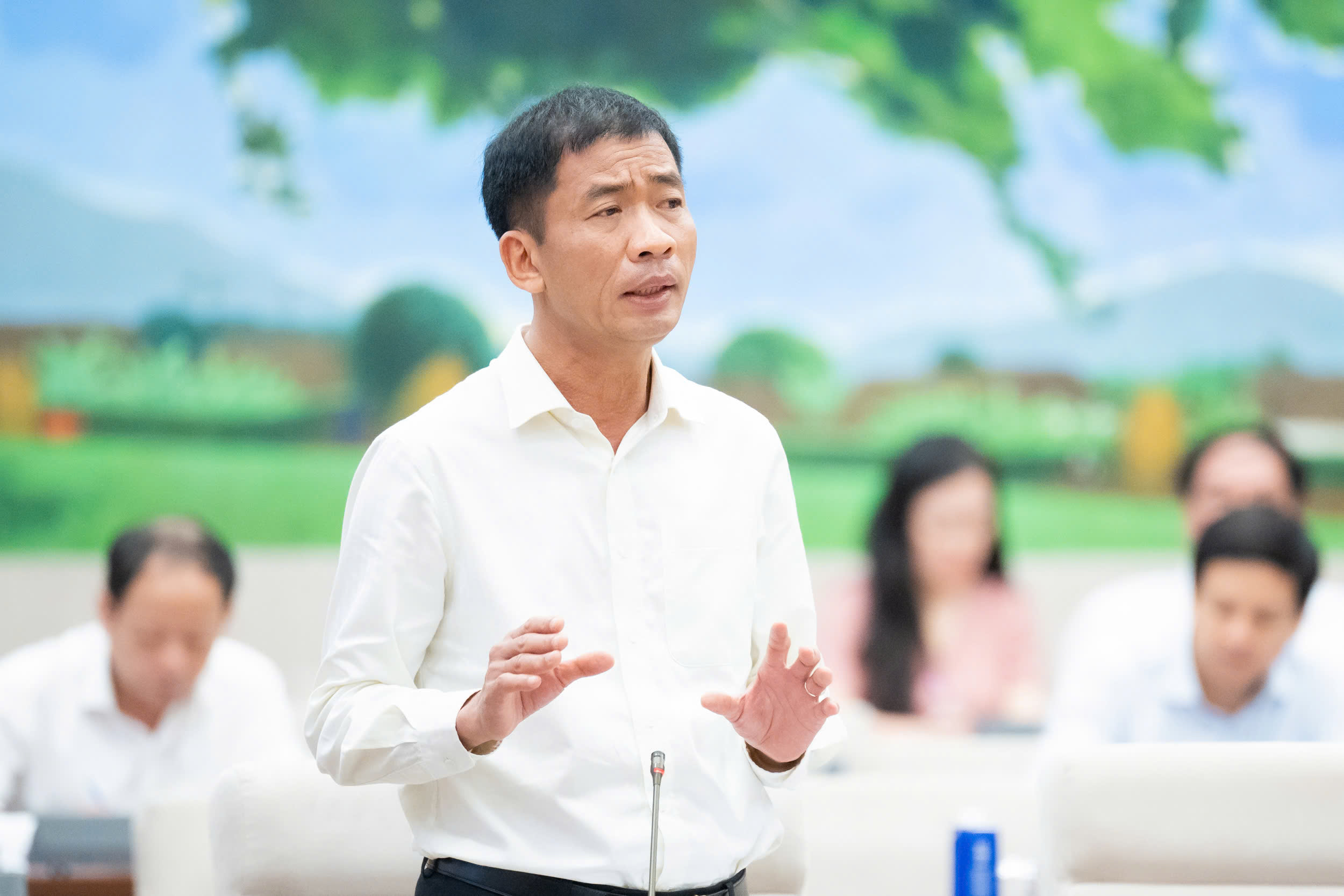 'Làm sao chủ tịch UBND suốt ngày tiếp dân được, thế không làm việc khác à?' - Ảnh 2.