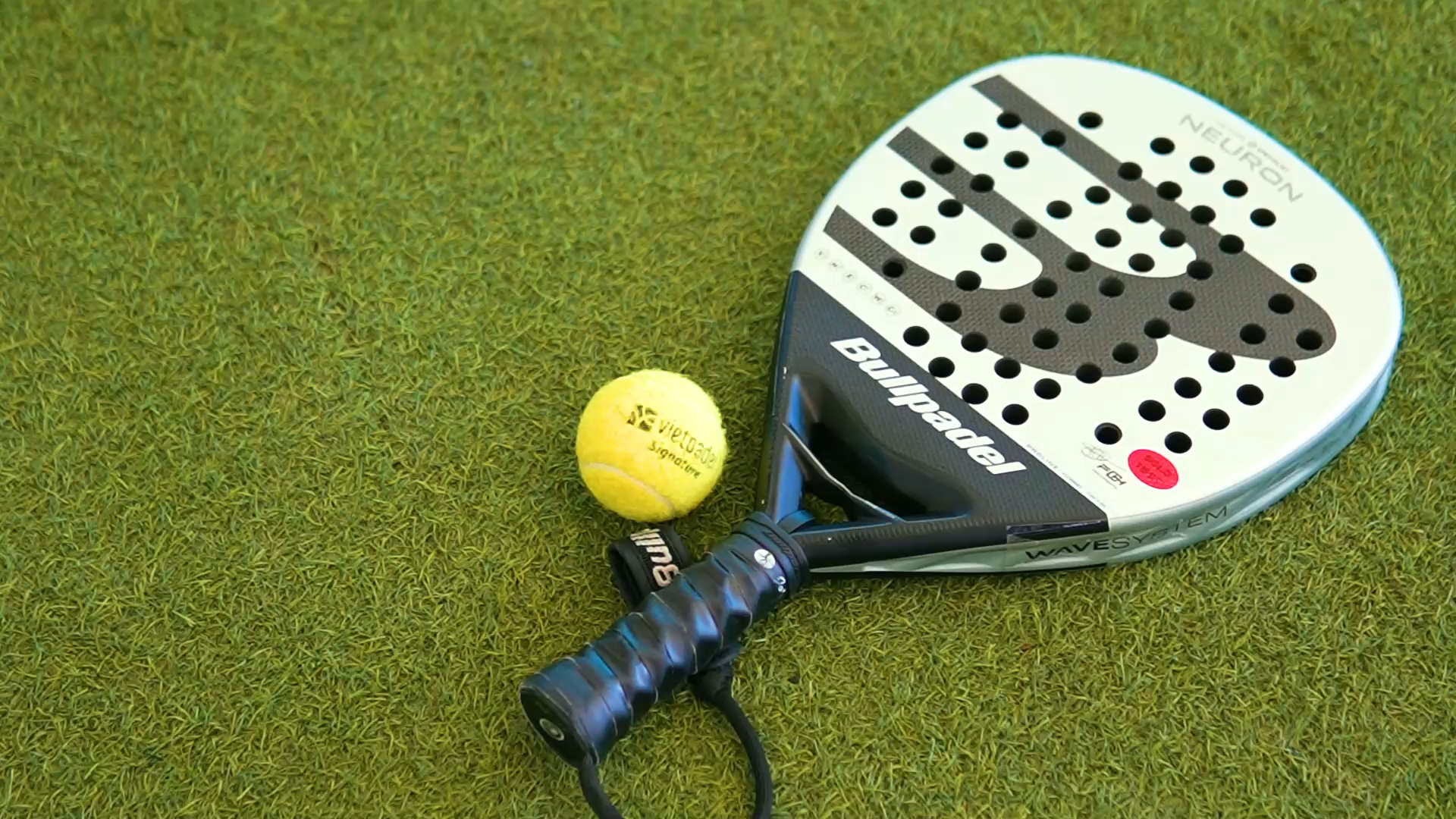 Padel - môn thể thao khiến thế giới phát sốt: Có gì mà được dự báo ‘hot’ hơn cả pickleball?- Ảnh 1. Padel - môn thể thao khiến thế giới phát sốt: Có gì mà được dự báo ‘hot’ hơn cả pickleball?- Ảnh 1.