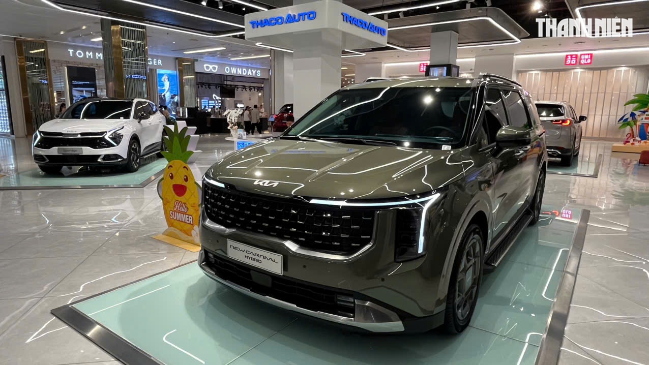 Người Việt mua sắm hơn 14.000 ô tô hybrid trong năm 2025, phần lớn chuộng xe Toyota - Ảnh 1.