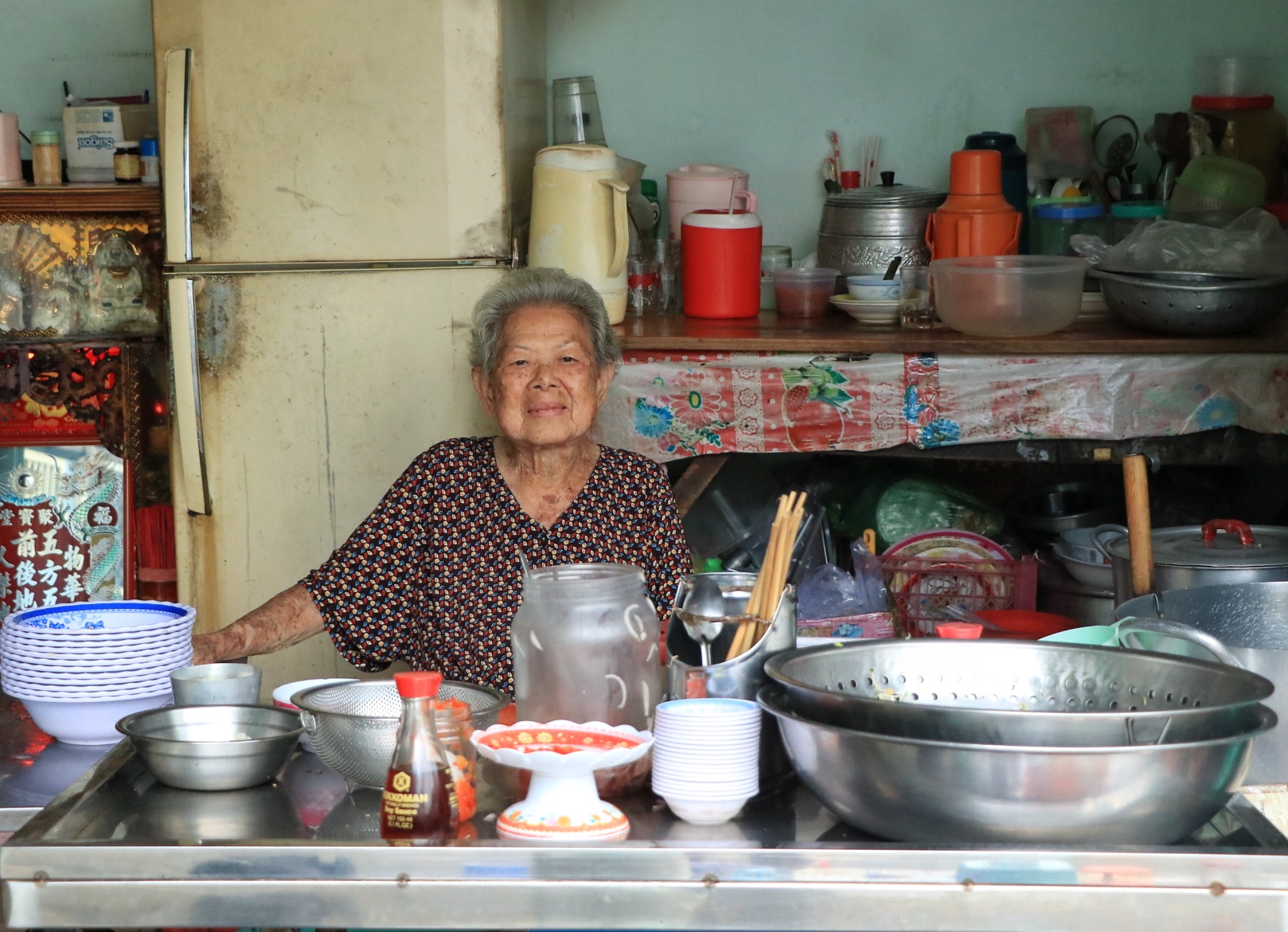Con gái qua đời, cụ bà U.90 bán bún mọc ở TP.HCM: 'Còn sức là còn làm!' - Ảnh 1.