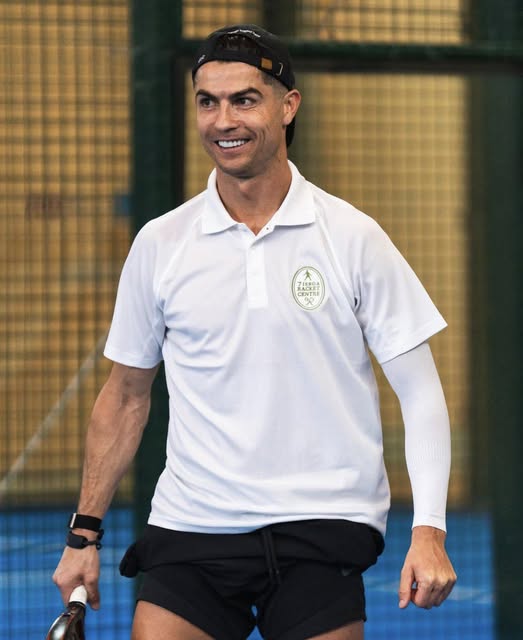 Padel - môn thể thao khiến thế giới phát sốt: Có gì mà được dự báo ‘hot’ hơn cả pickleball?- Ảnh 3. Padel - môn thể thao khiến thế giới phát sốt: Có gì mà được dự báo ‘hot’ hơn cả pickleball?- Ảnh 3.
