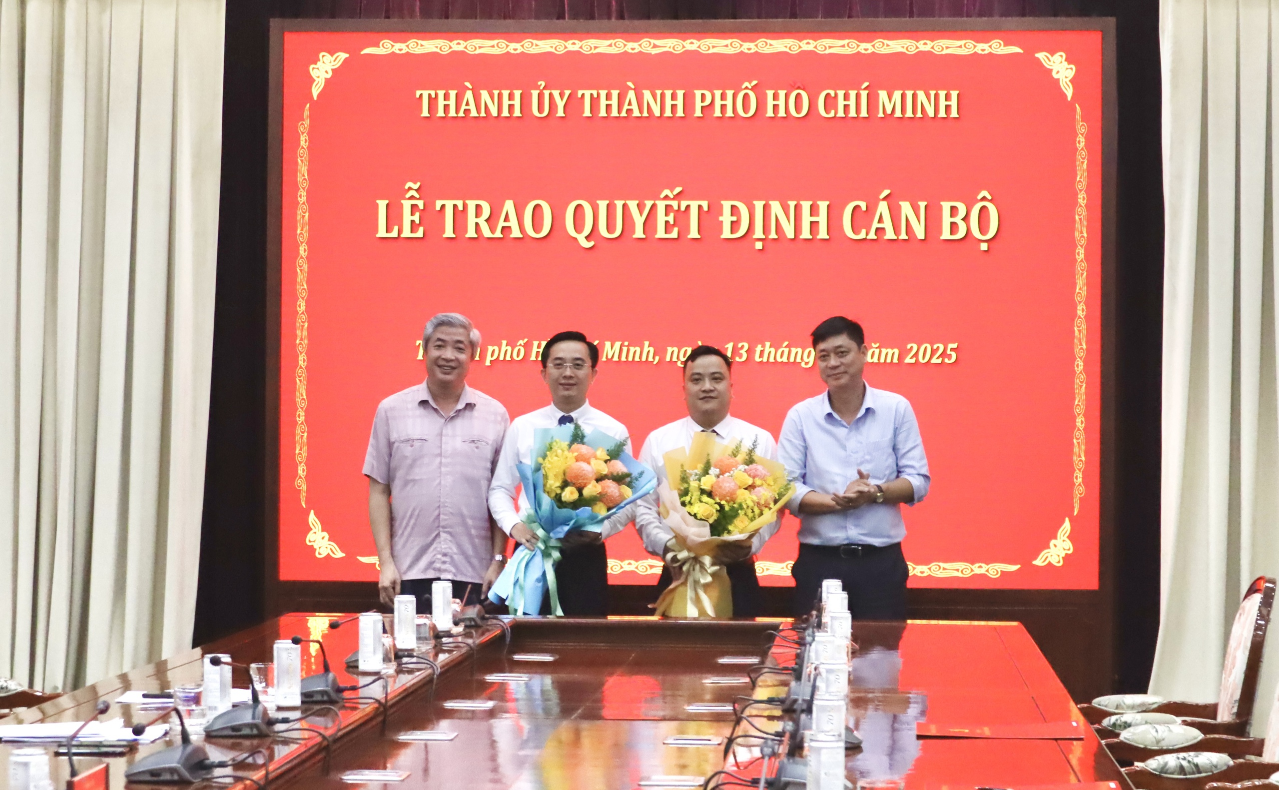 Thành ủy TP.HCM bổ nhiệm 2 thư ký Bí thư Trần Lưu Quang- Ảnh 3. Thành ủy TP.HCM bổ nhiệm 2 thư ký Bí thư Trần Lưu Quang- Ảnh 3.