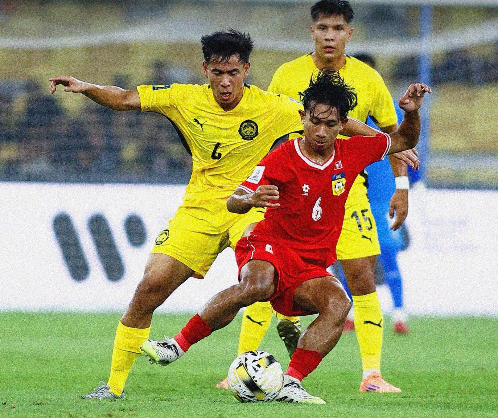 Đội tuyển Malaysia ngược dòng thắng đậm Lào
