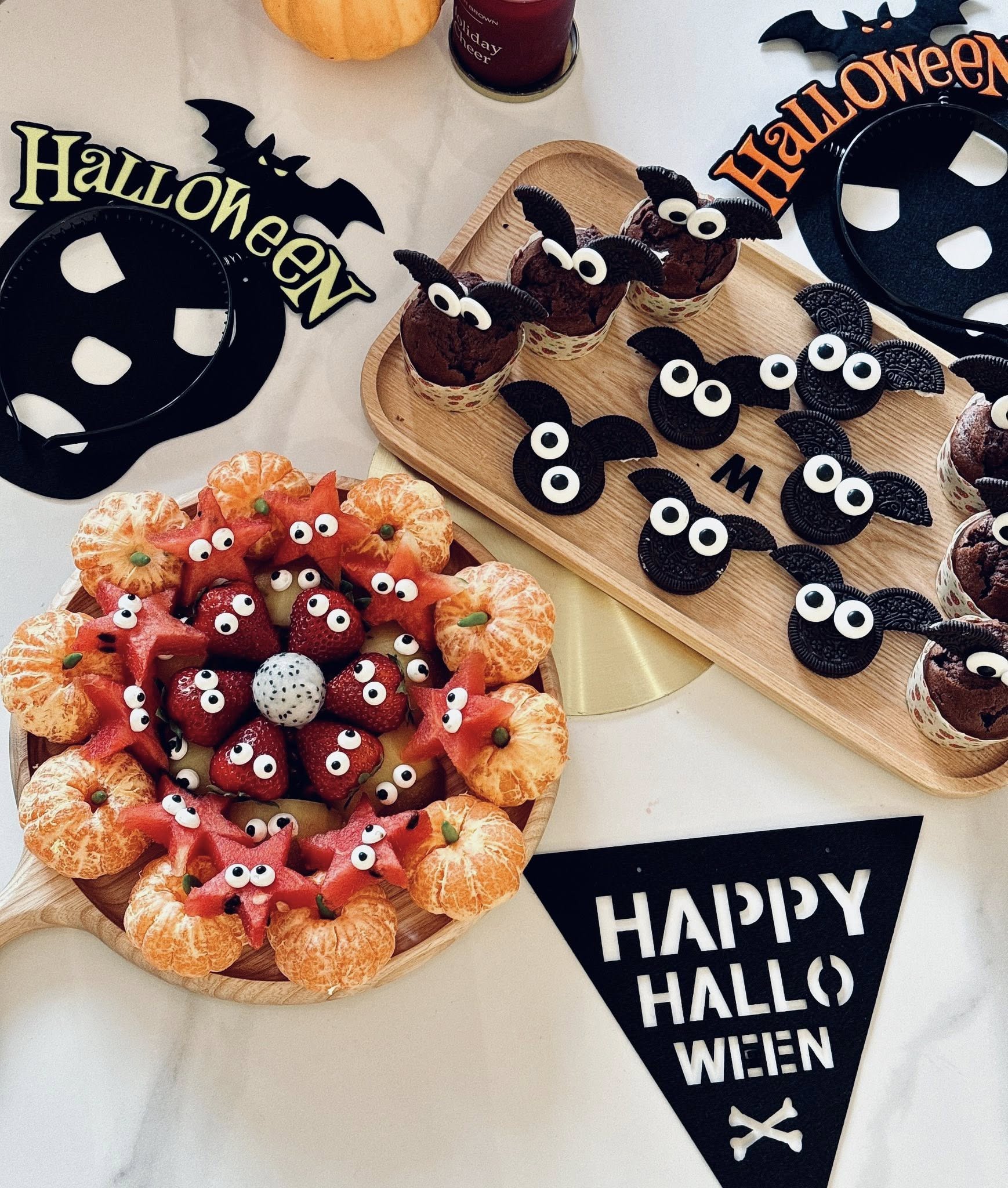 Người mẹ 3 con tự l&agrave;m m&acirc;m cỗ Halloween, d&acirc;n mạng ngạc nhi&ecirc;n, khen hết lời  - Ảnh 1.