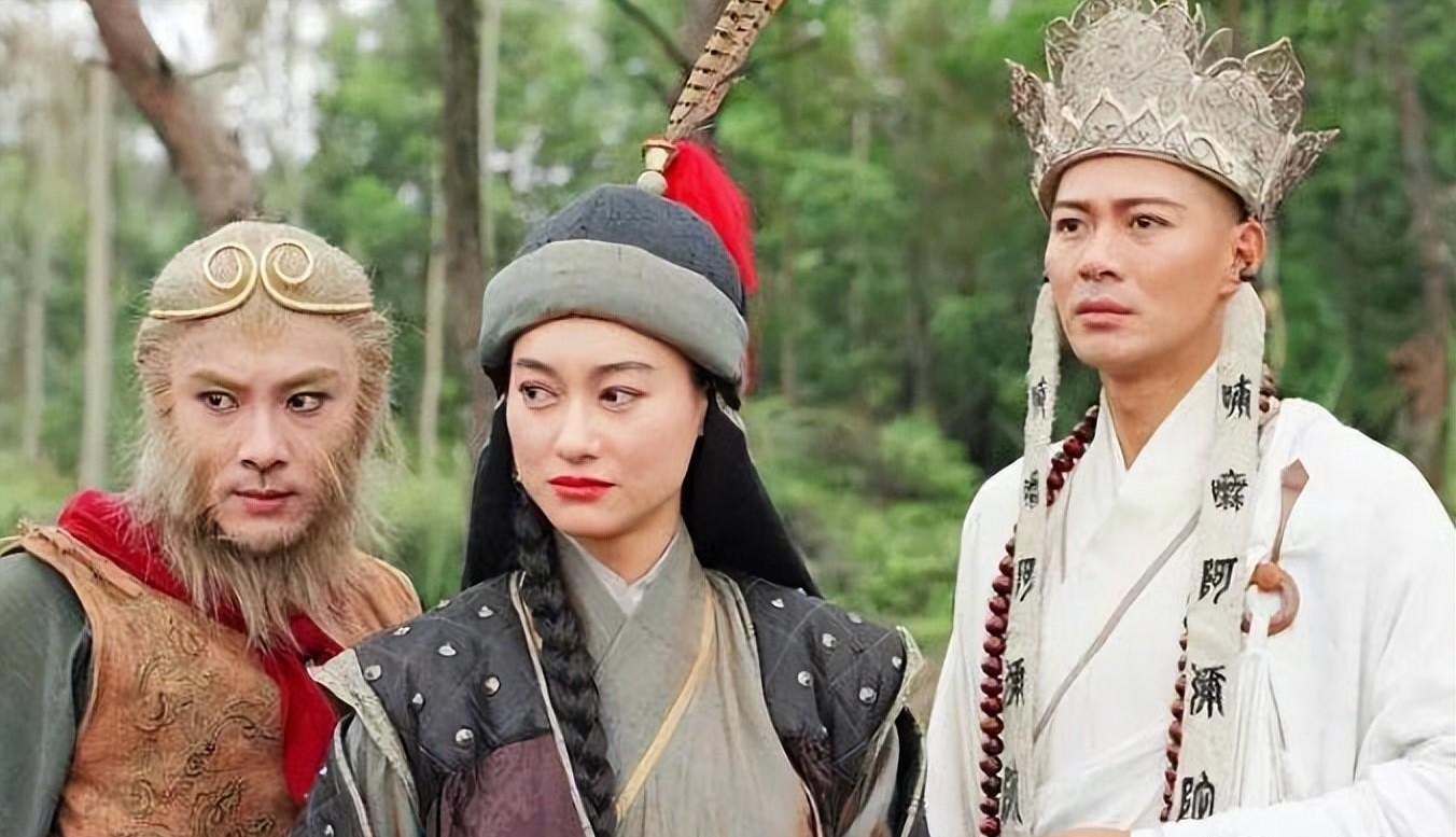 'Đường Tăng' Giang Hoa chật vật xuống phố mưu sinh - Ảnh 1.