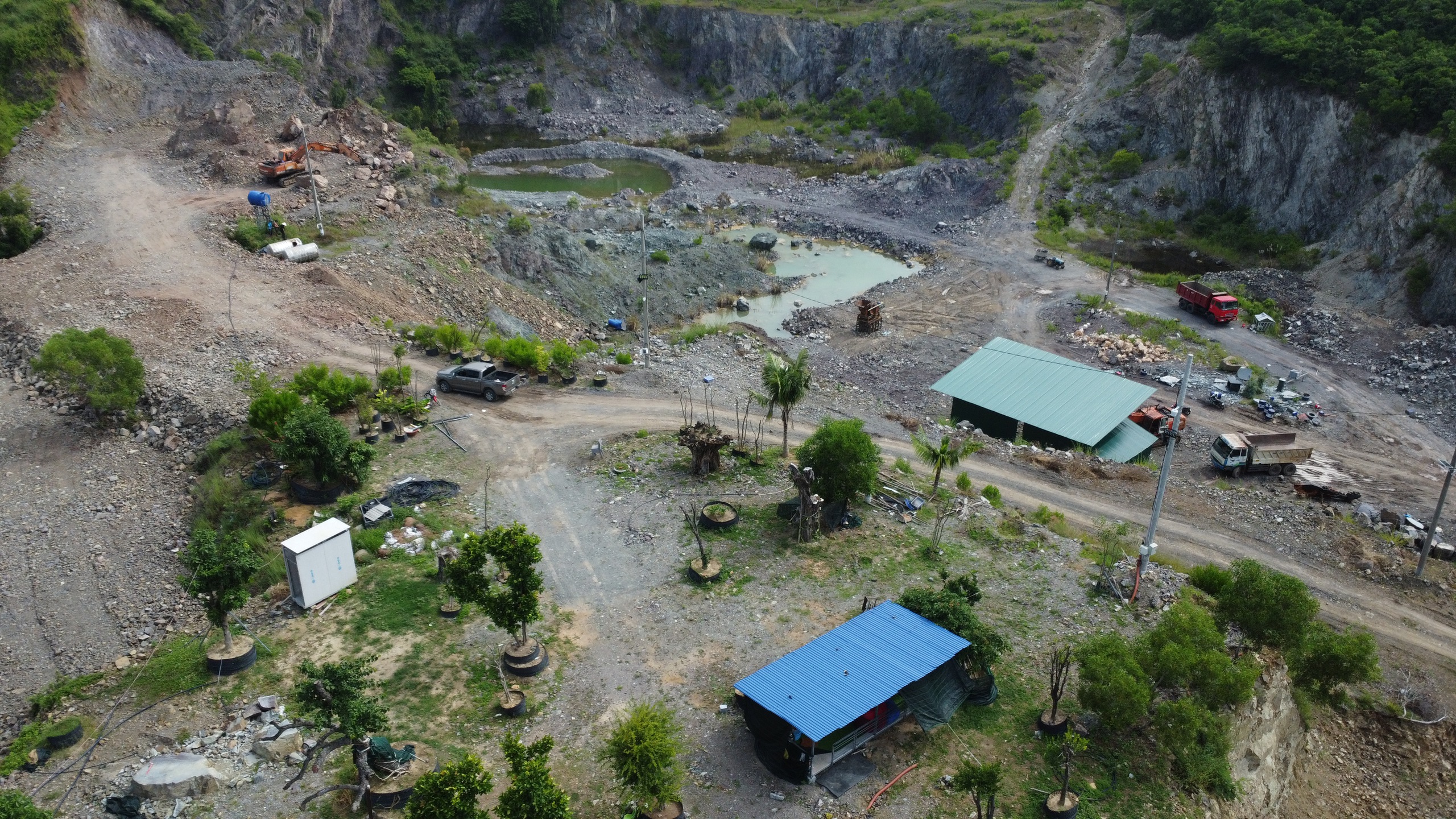 Nhiều dấu hiệu san ủi trái phép trên núi Cô Tiên - Nha Trang- Ảnh 2. Nhiều dấu hiệu san ủi trái phép trên núi Cô Tiên - Nha Trang- Ảnh 2.