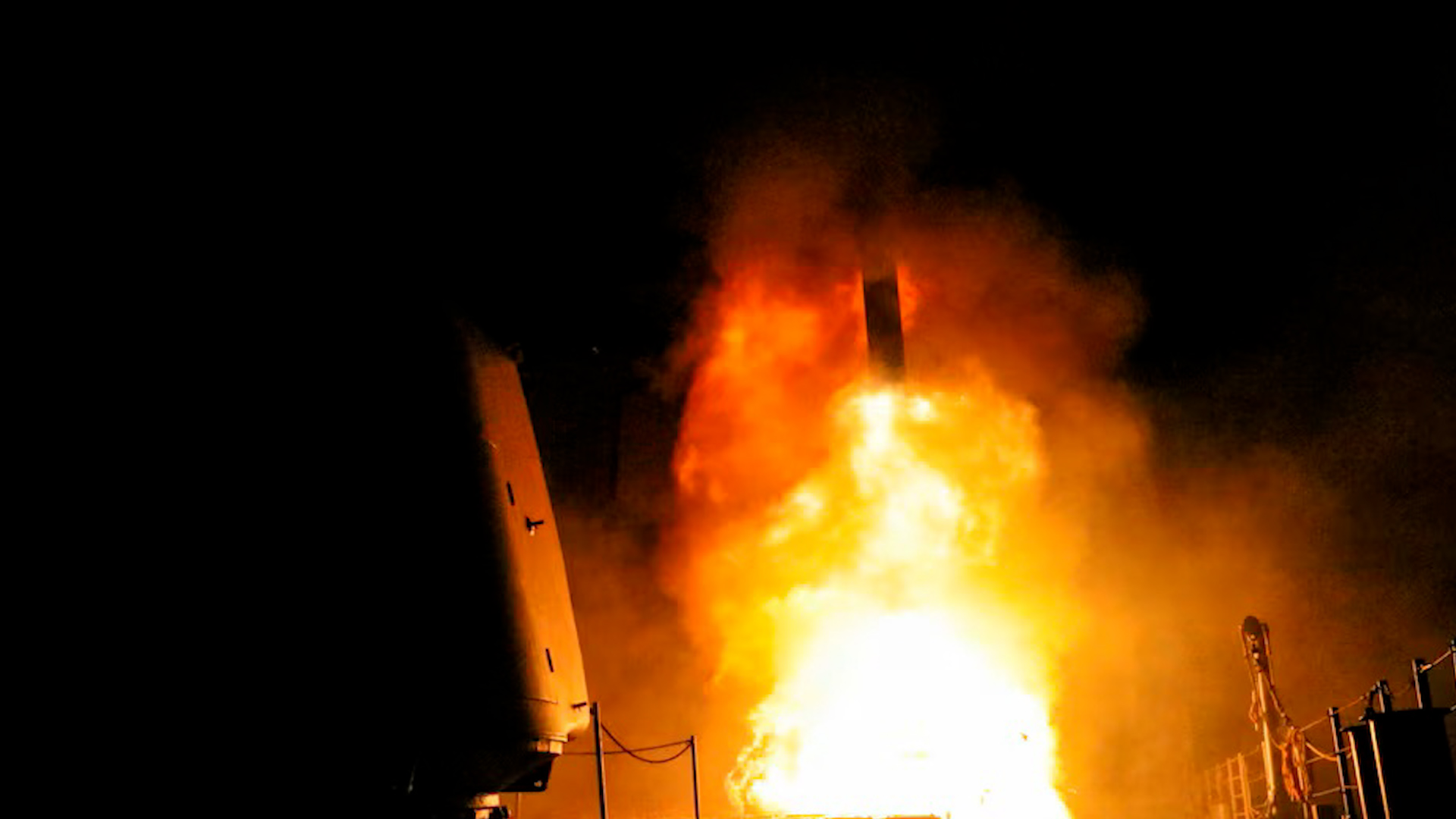 Cựu tổng thống Nga cảnh b&aacute;o Mỹ sẽ gặp hậu quả nếu cung cấp Tomahawk cho Ukraine - Ảnh 1.