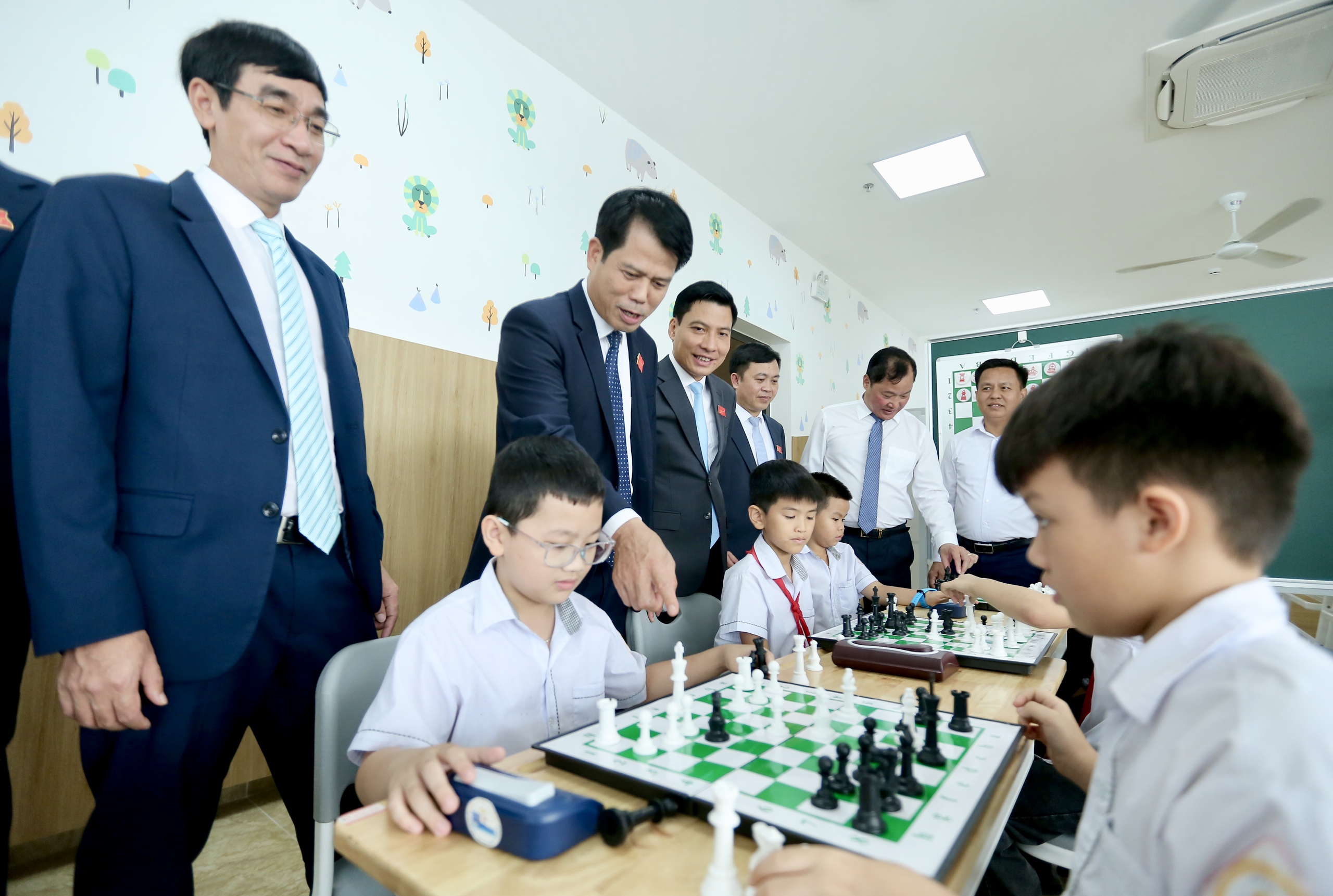 Cung văn hóa thiếu nhi thanh hóa chính thức hoạt động phục vụ nhu cầu vui chơi - Ảnh 2. Cung văn hóa thiếu nhi thanh hóa chính thức hoạt động phục vụ nhu cầu vui chơi - Ảnh 2.