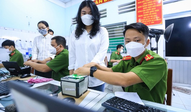 Bộ Công an đề xuất quy chuẩn thu nhận giọng nói và mống mắt của người dân - Ảnh 1.