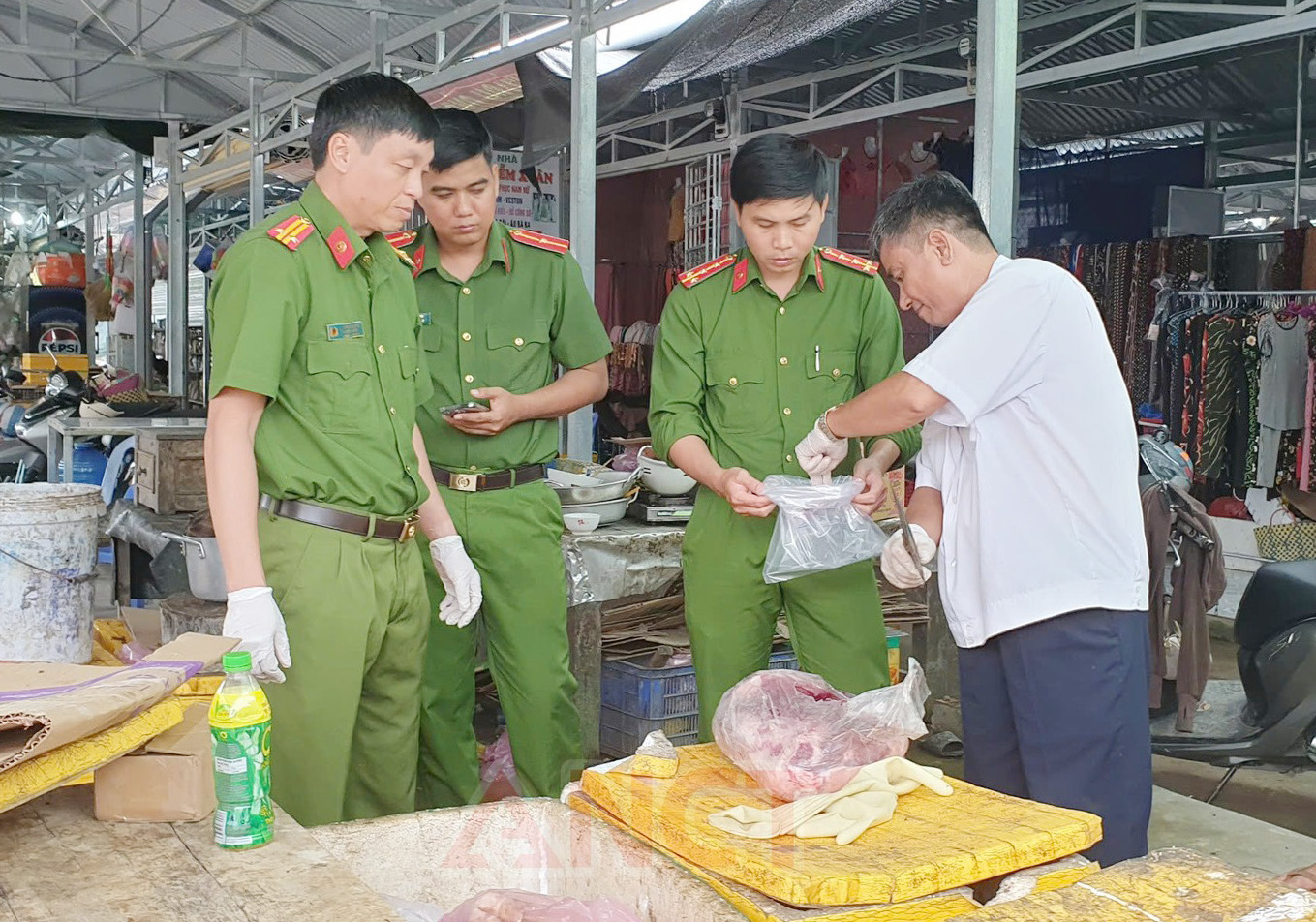 Cần Thơ: Phát hiện hàng trăm ký thịt nhiễm dịch tả heo châu Phi tại chợ - Ảnh 2.