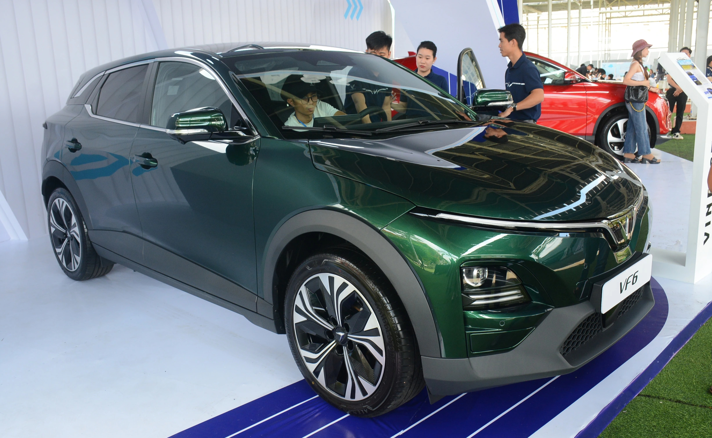 10 &ocirc; t&ocirc; b&aacute;n chạy nhất Việt Nam th&aacute;ng 10.2025: C&oacute; tới 5 mẫu xe điện VinFast - Ảnh 7.