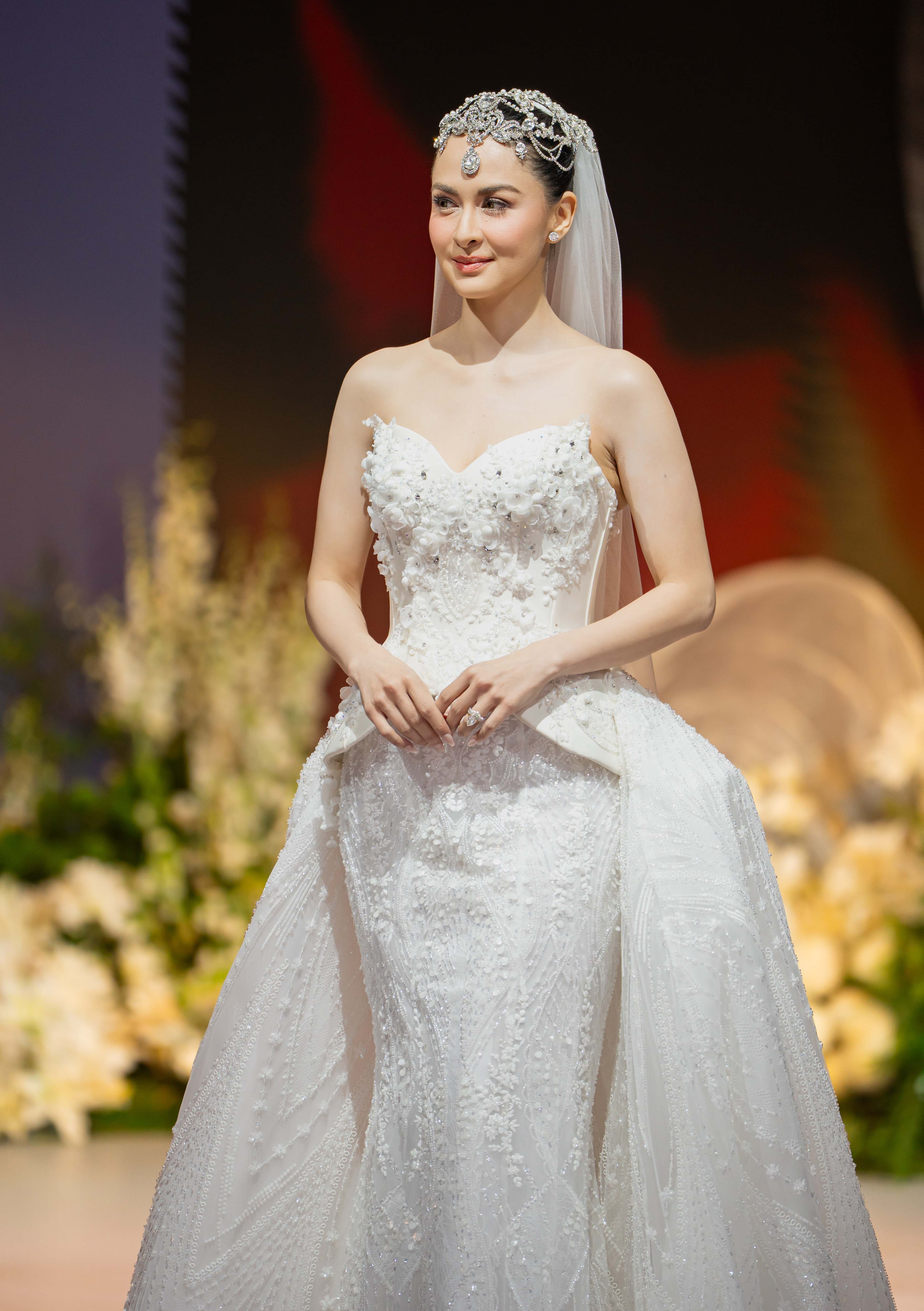 Mỹ nhân đẹp nhất Philippines' Marian Rivera lần đầu diễn vedette tại Việt  Nam