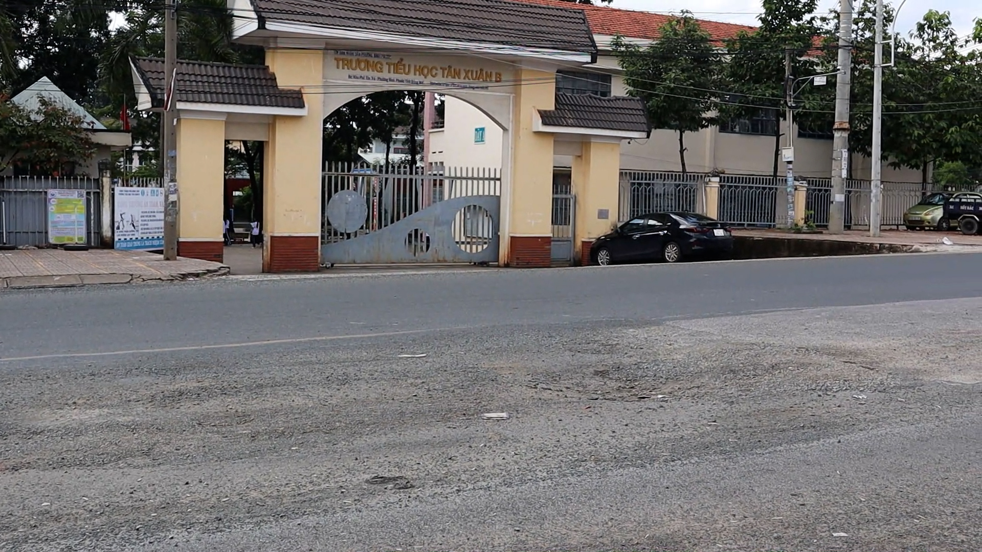 Người d&acirc;n &aacute;m ảnh v&igrave; đường tr&aacute;nh Đồng Xo&agrave;i- Ảnh 1.