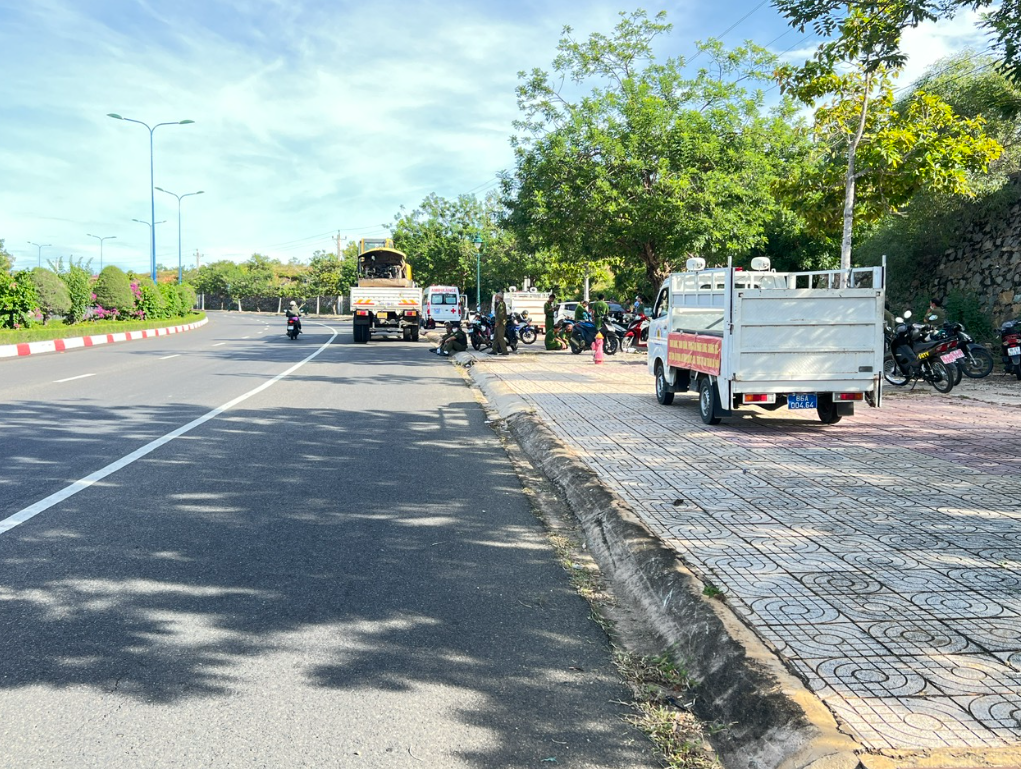 UBND P . Mũi Né cưỡng chế đất công lấn chiếm của ông Lại Thiện Phước - Ảnh 1.