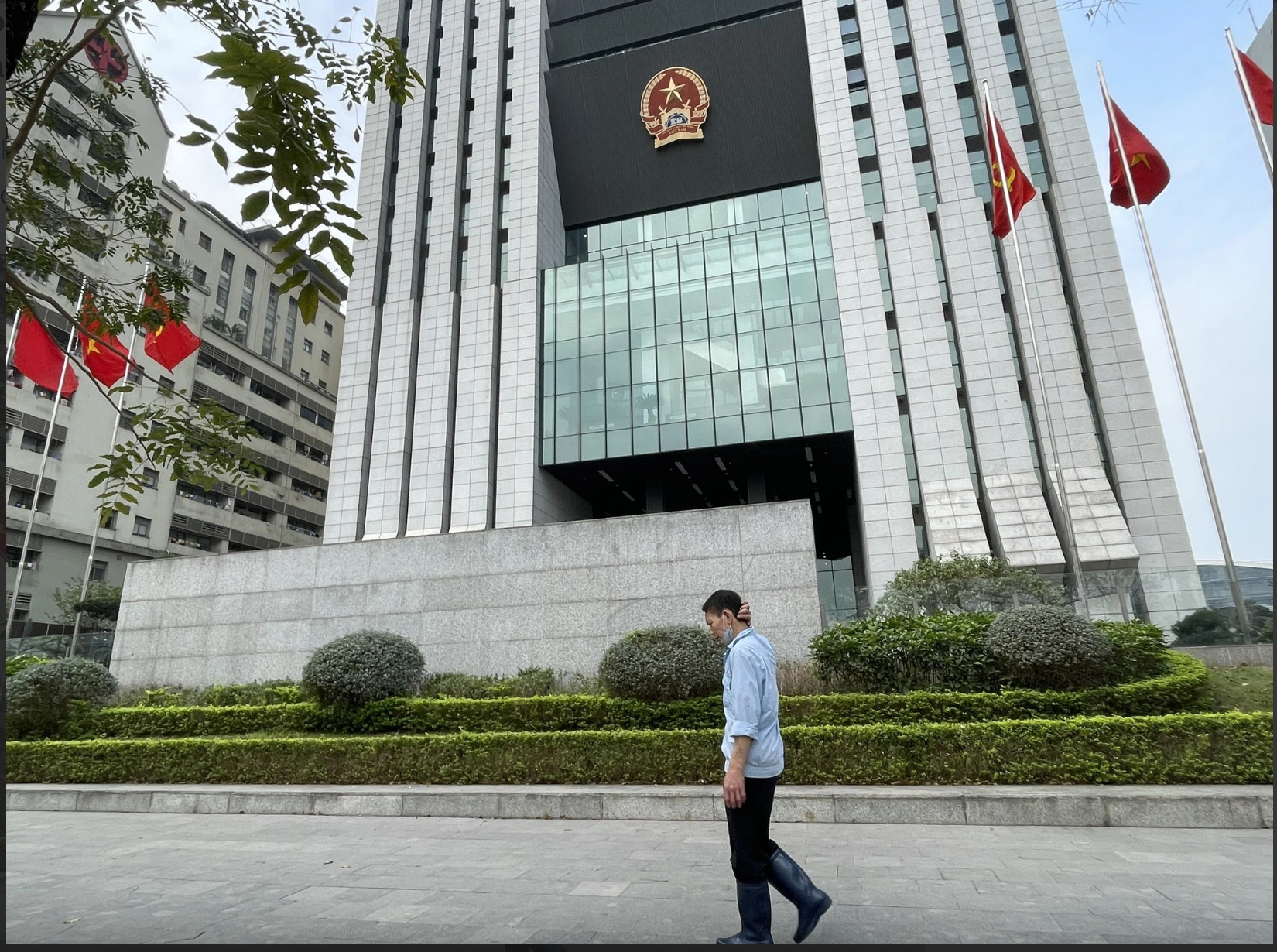 Viện KSND tối cao chỉ ra thiếu sót trong vụ phạt tù chồng vì quan hệ khi vợ dưới 16 - Ảnh 1. Viện KSND tối cao chỉ ra thiếu sót trong vụ phạt tù chồng vì quan hệ khi vợ dưới 16 - Ảnh 1.