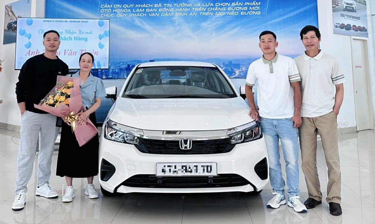 Tặng gì ngày 20.10? Cách phái nam chọn quà cho mẹ, 'nửa kia', đồng nghiệp… - Ảnh 2.